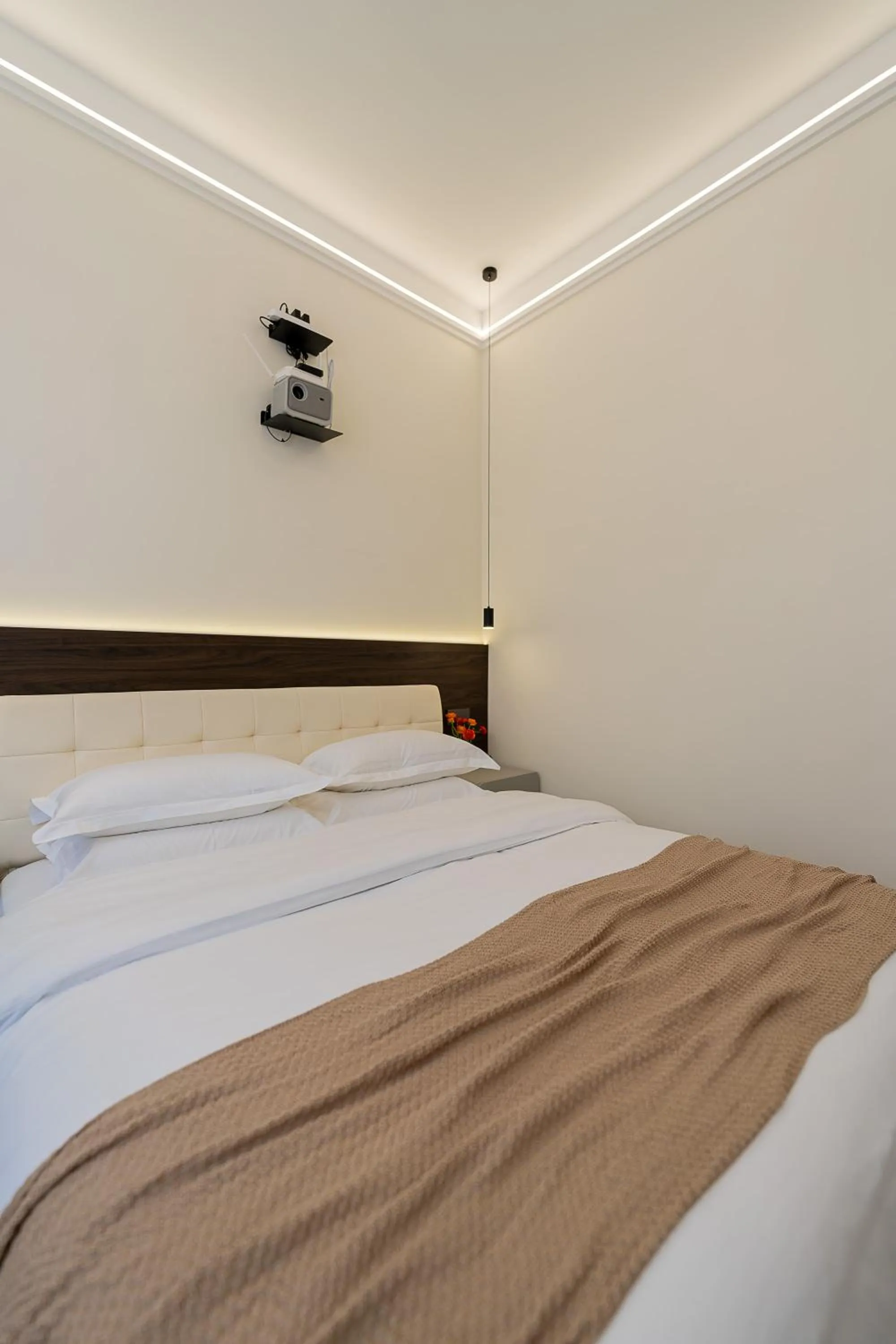 Bed in Wuyi Whispering Maple