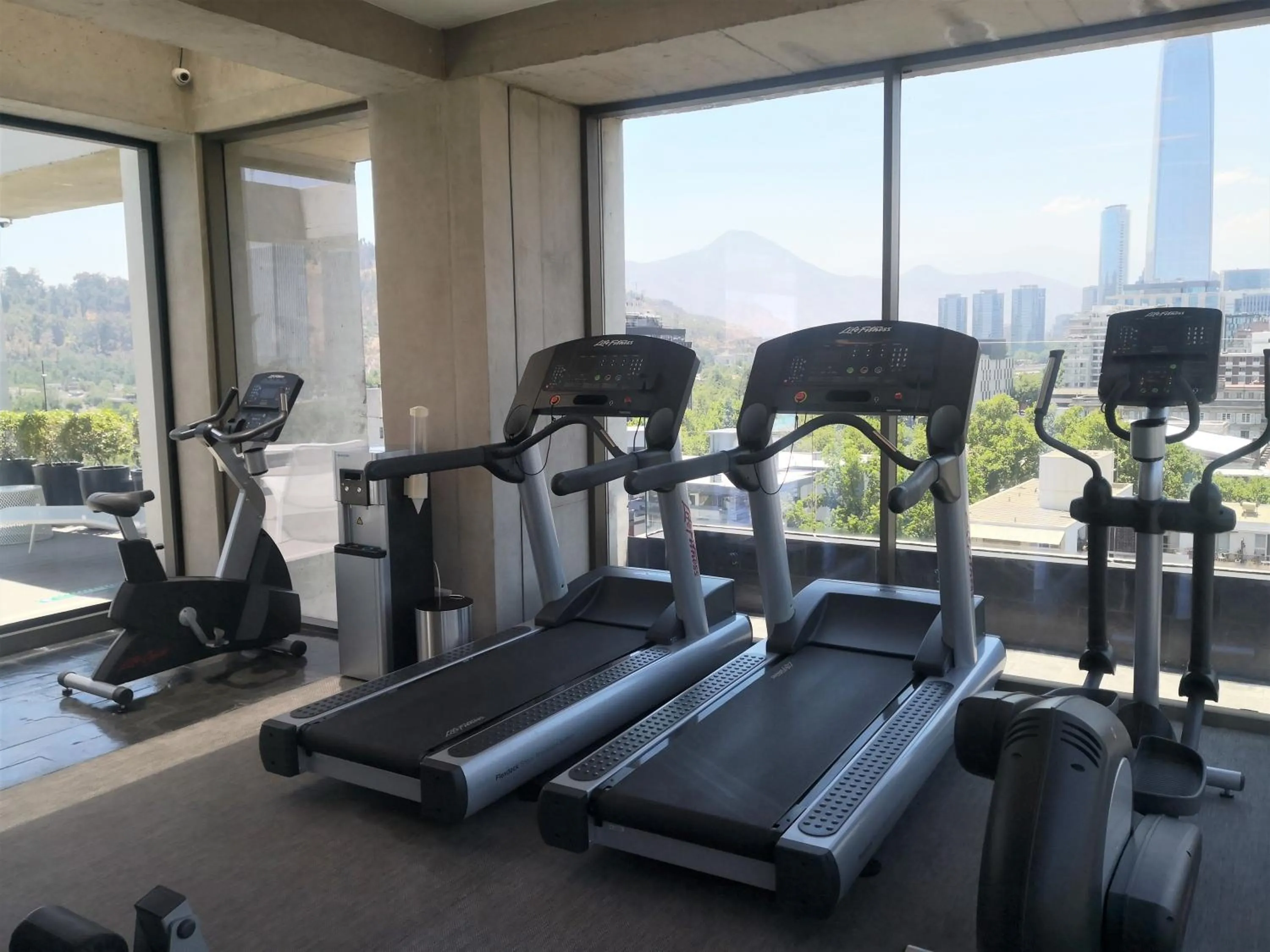 Fitness centre/facilities in Solace Hotel Santiago
