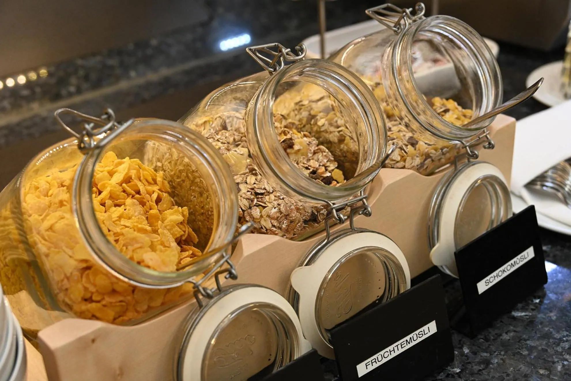 Buffet breakfast in Hotel-Restaurant Öhlers