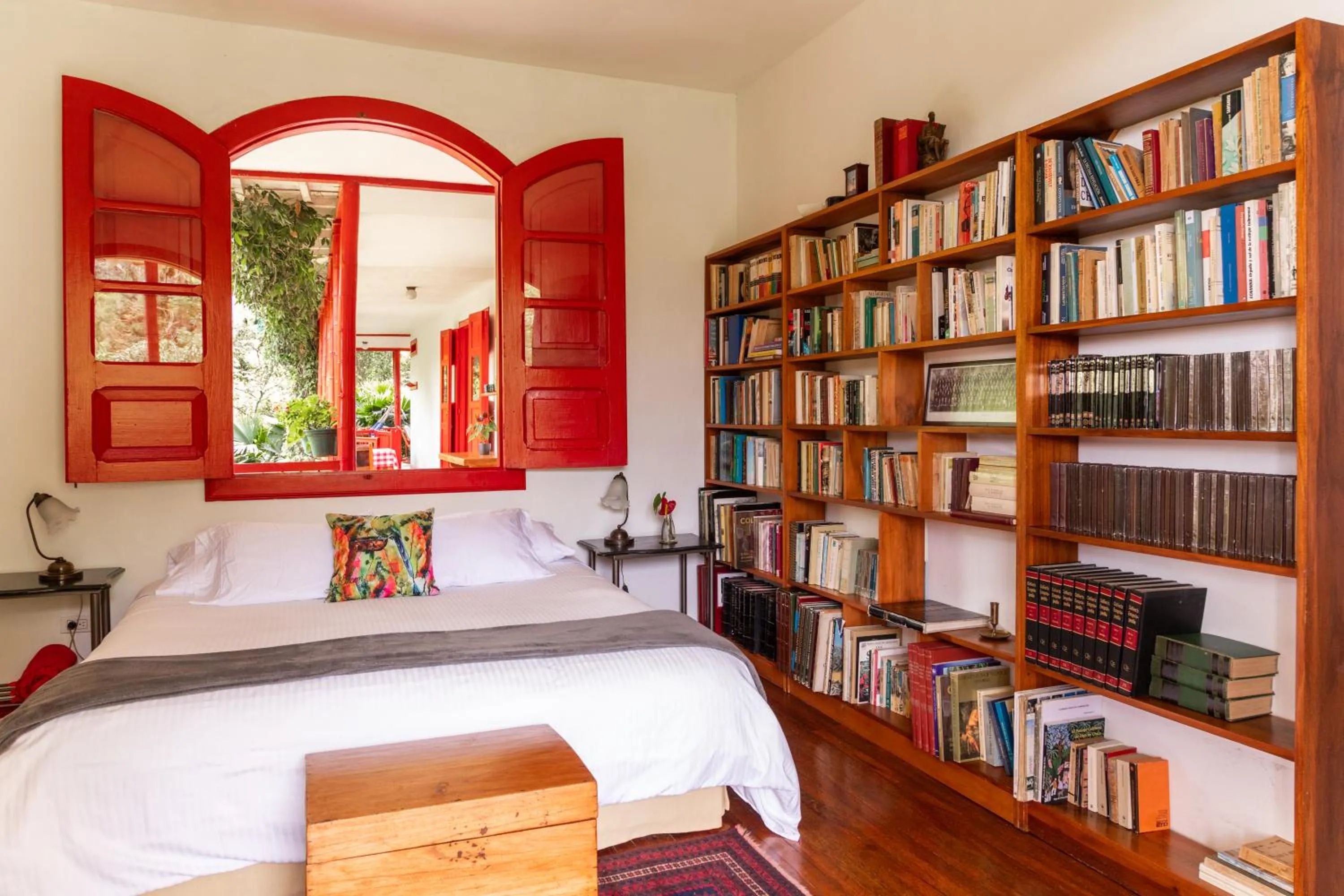 Bed in Hacienda Venecia Coffee Farm Hotel