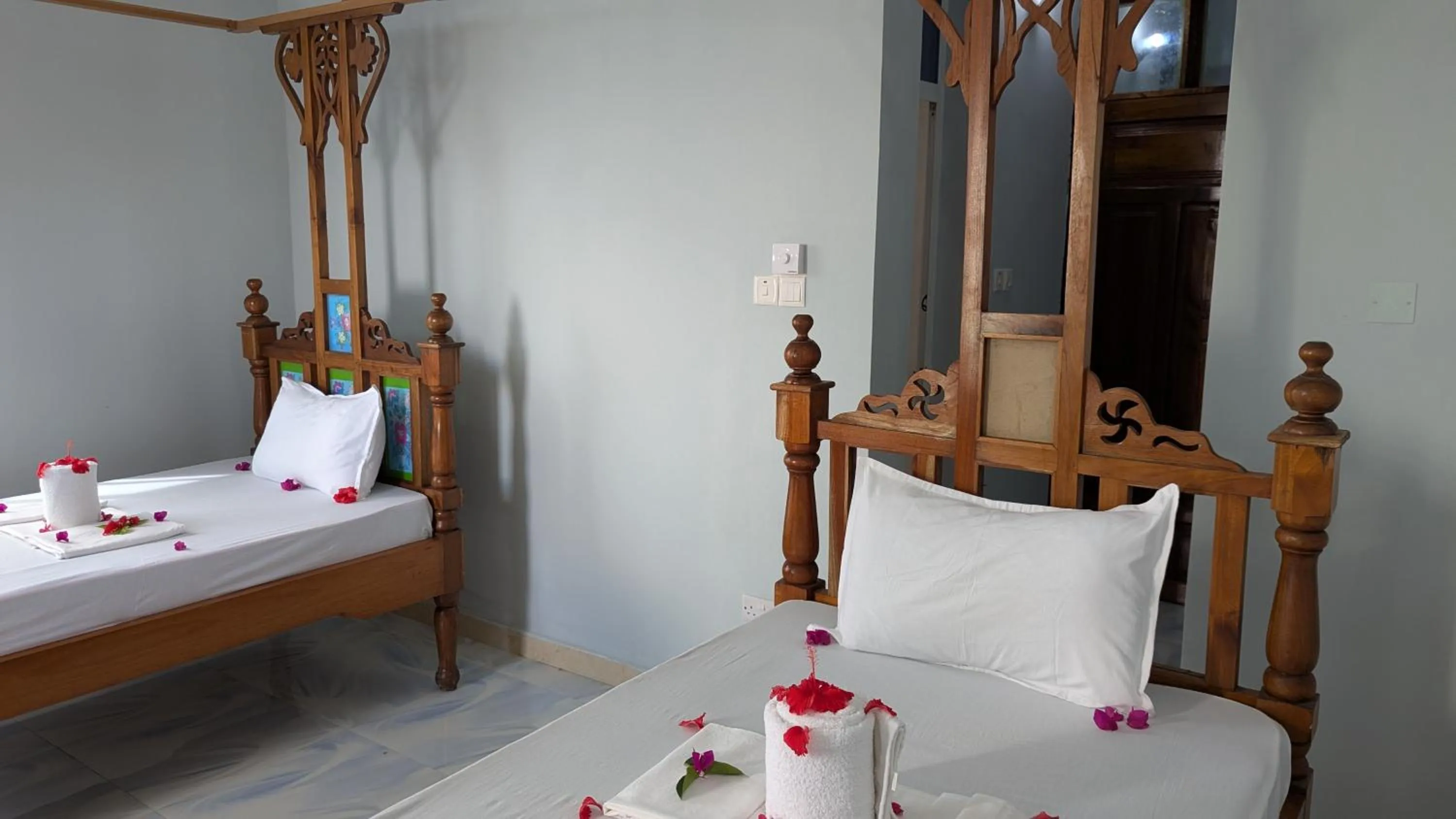 Bed in Crown View Hotel