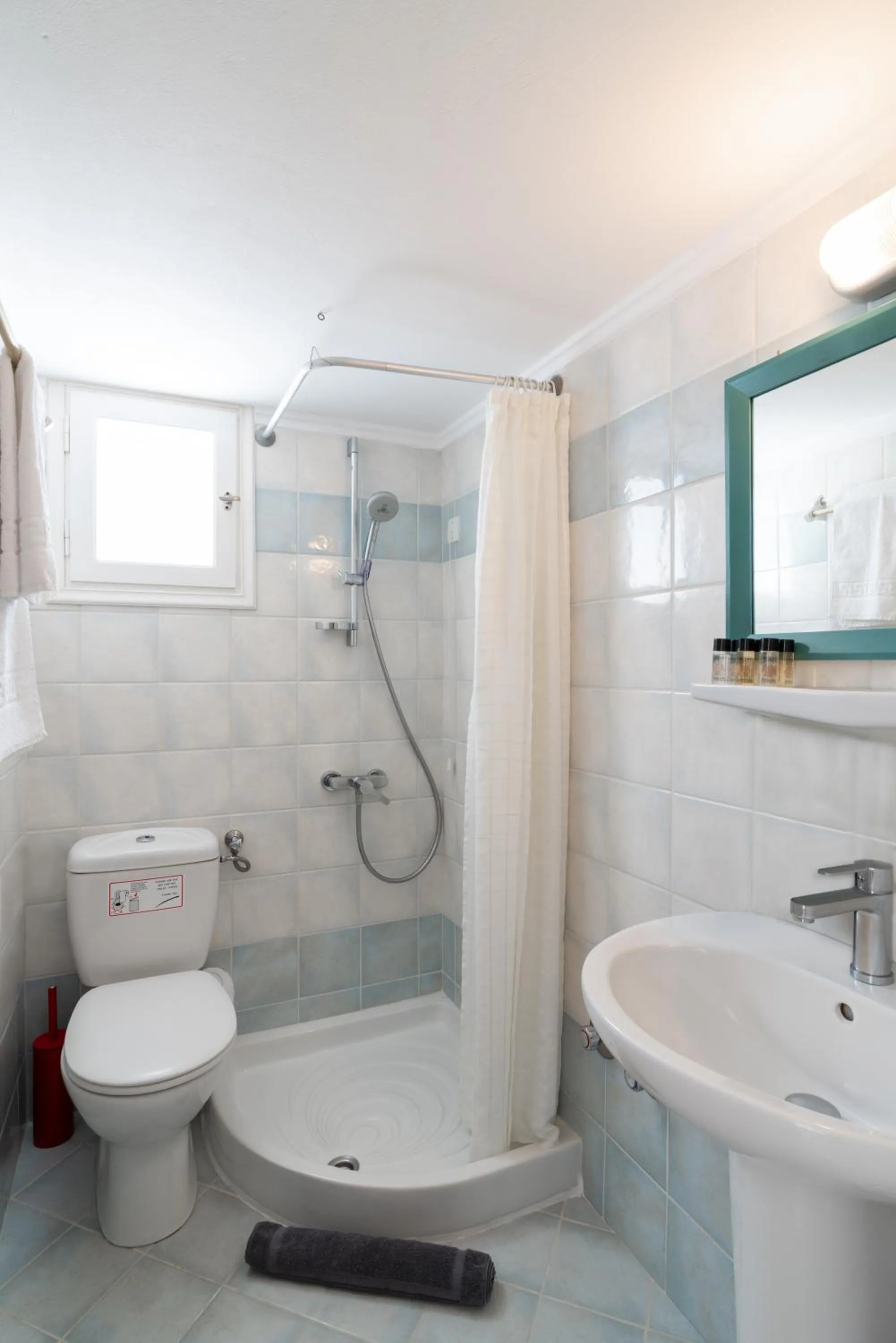 Shower in Hotel Matina