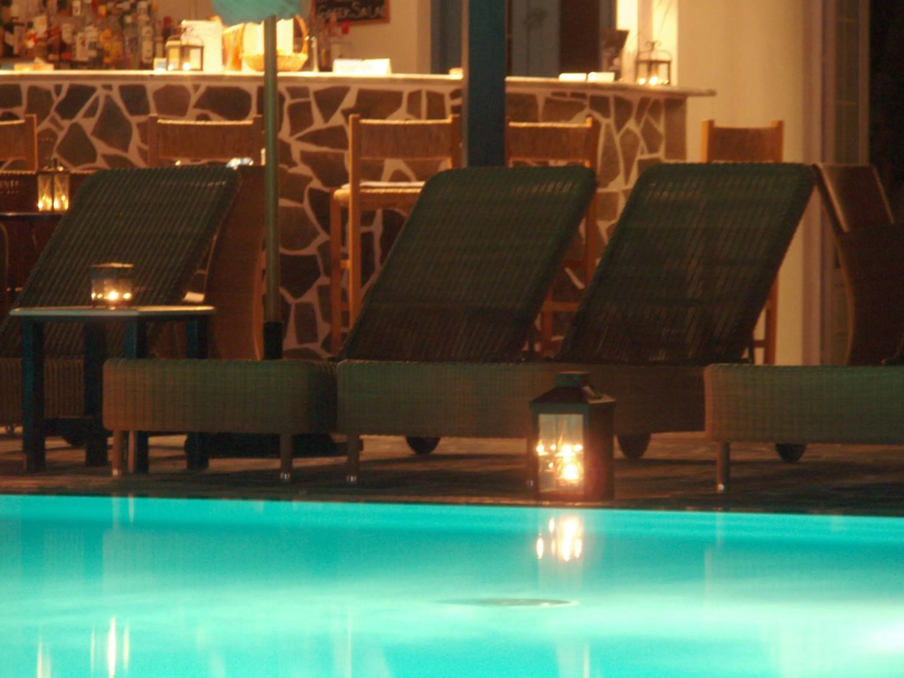 Swimming pool in Hotel Matina