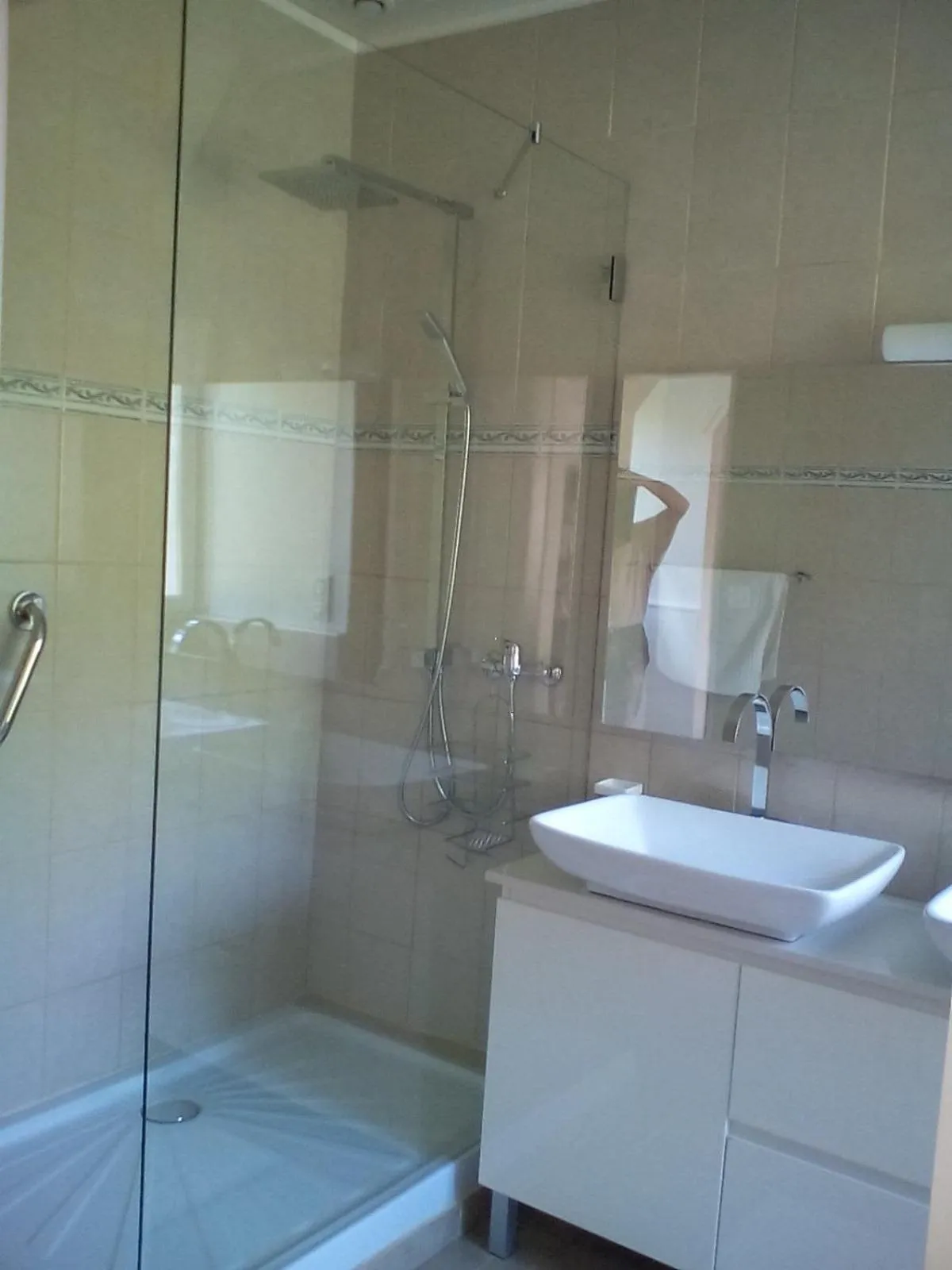 Shower in Le Relais De Dalibray