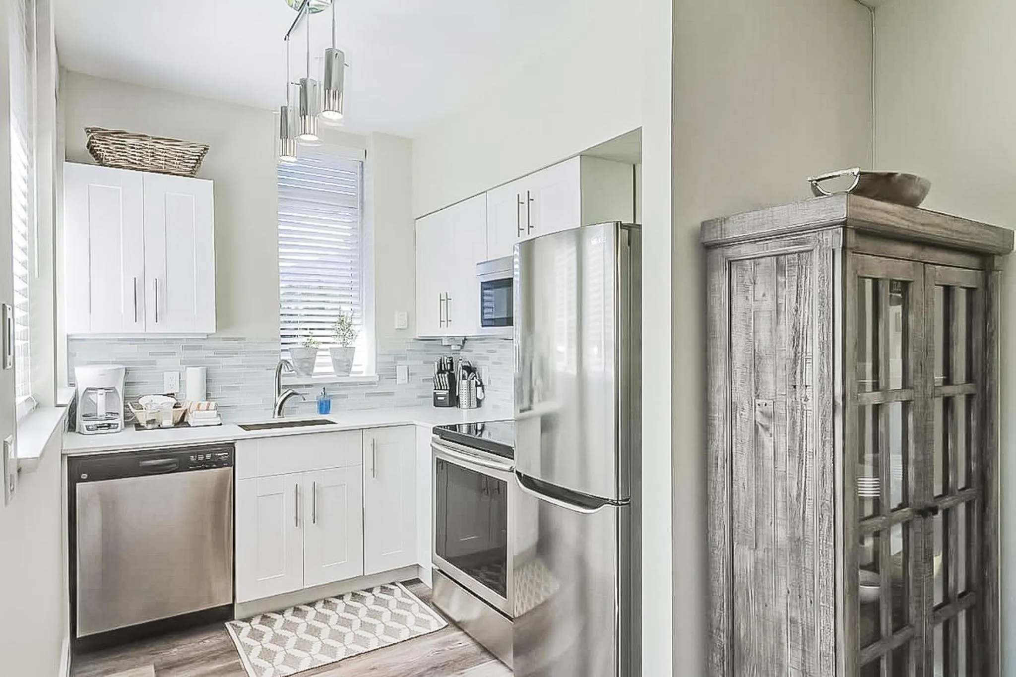 Kitchen or kitchenette in Alpenglow Lodge by Elevate Vacations