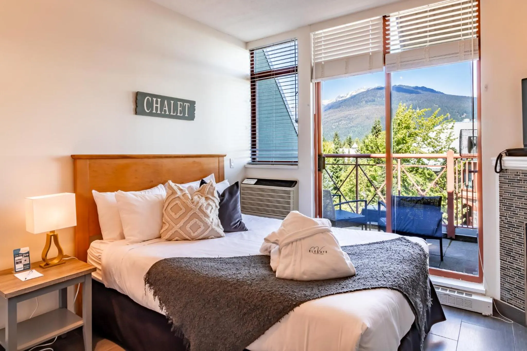 Bed in Alpenglow Lodge by Elevate Vacations