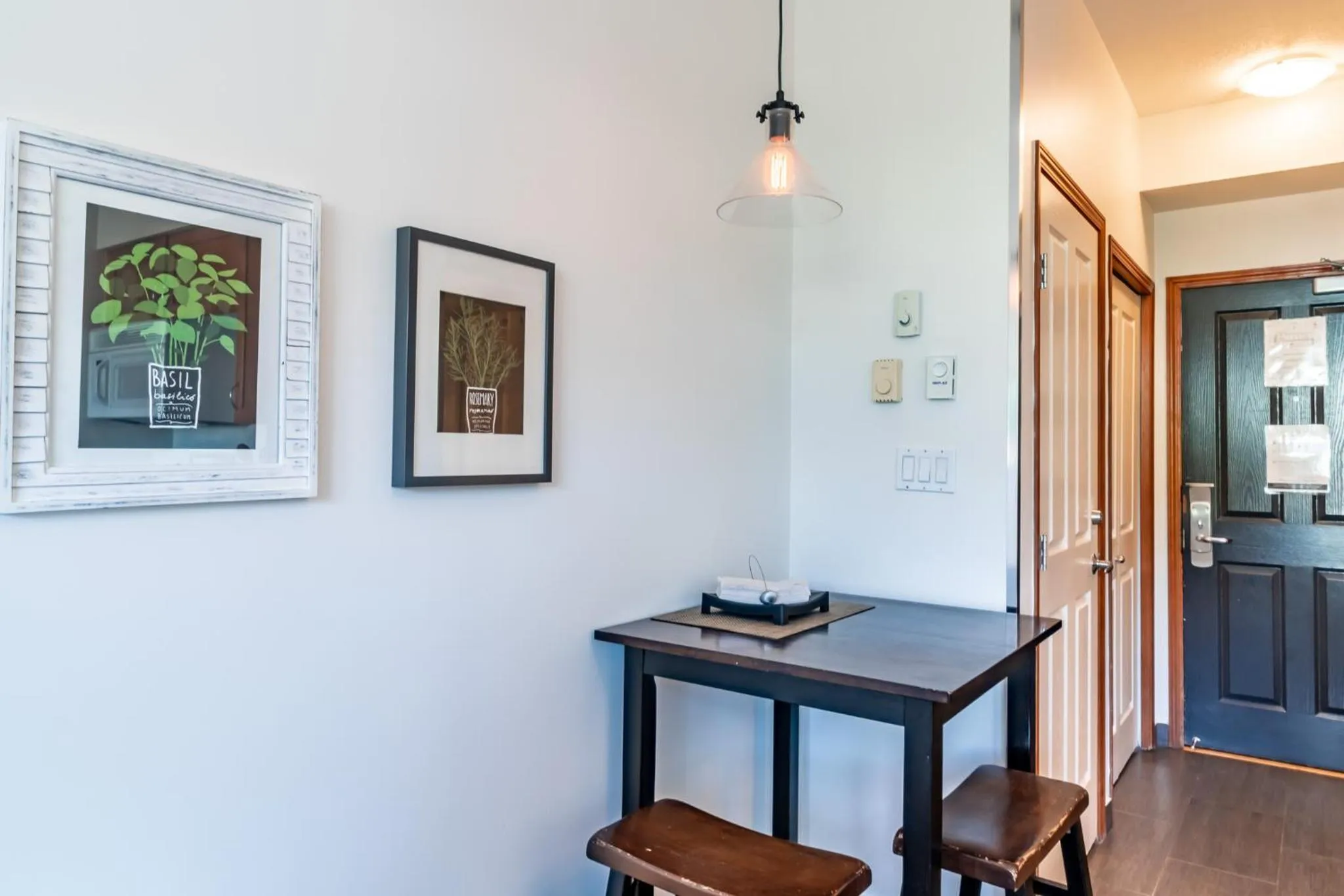 Dining area in Alpenglow Lodge by Elevate Vacations