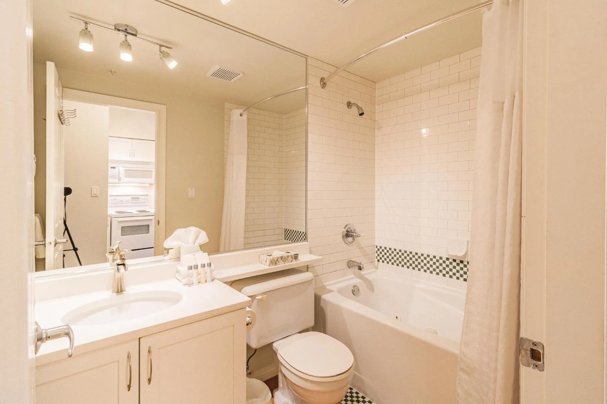 Shower in Alpenglow Lodge by Elevate Vacations