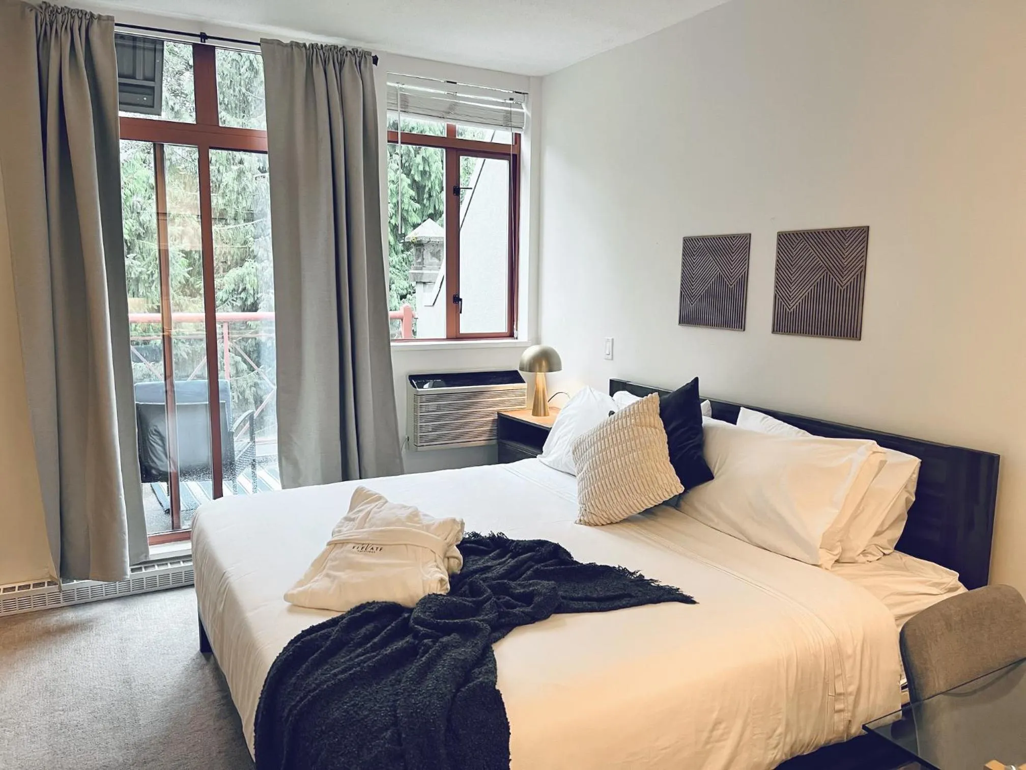 Bed in Alpenglow Lodge by Elevate Vacations