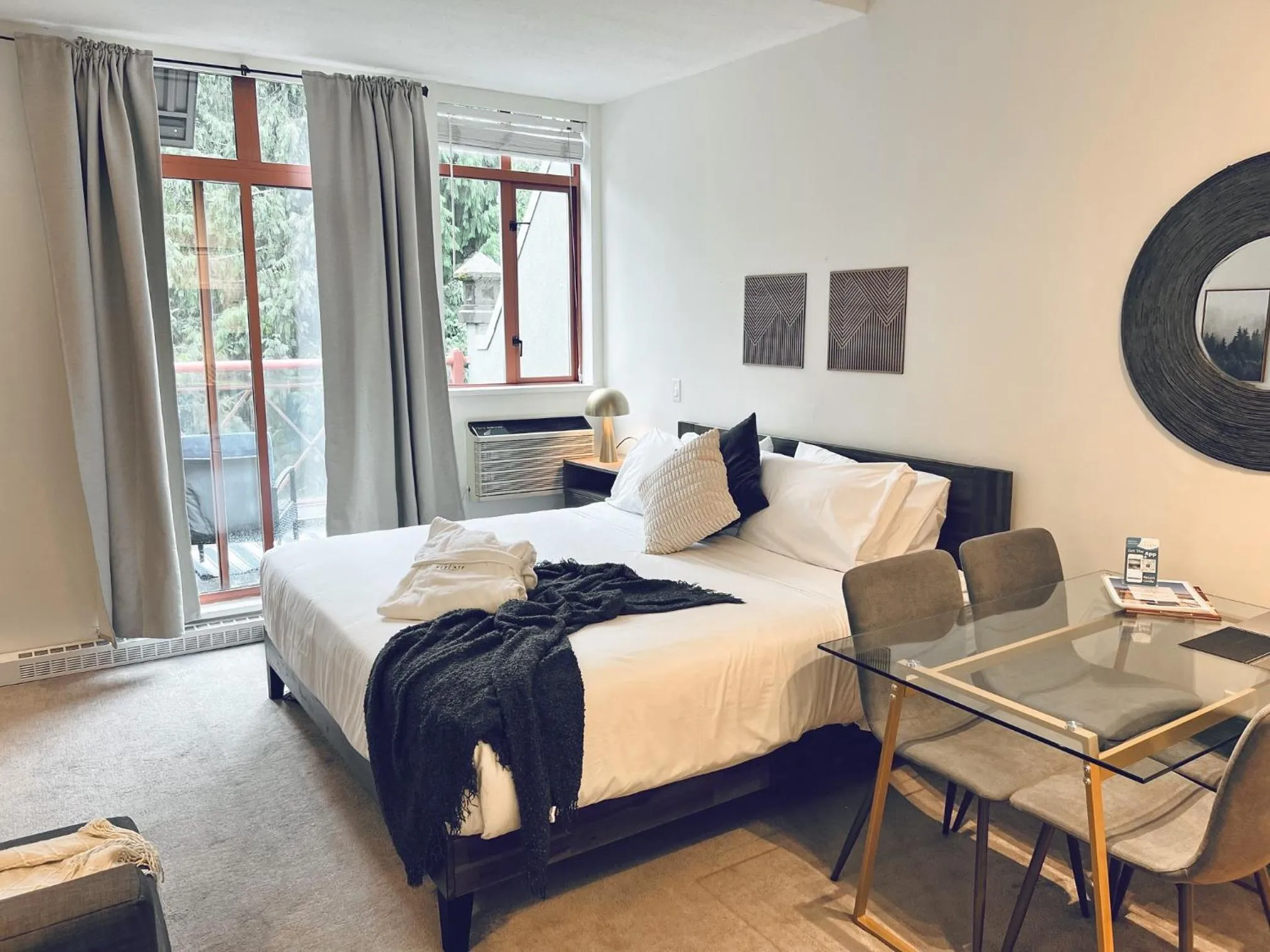 Bed in Alpenglow Lodge by Elevate Vacations