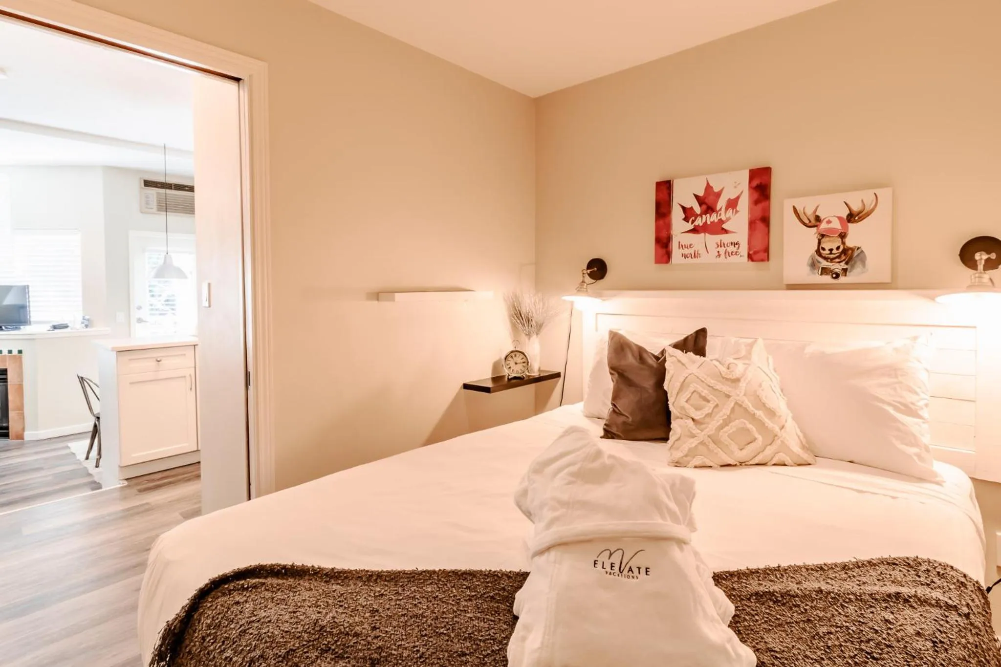 Bed in Alpenglow Lodge by Elevate Vacations