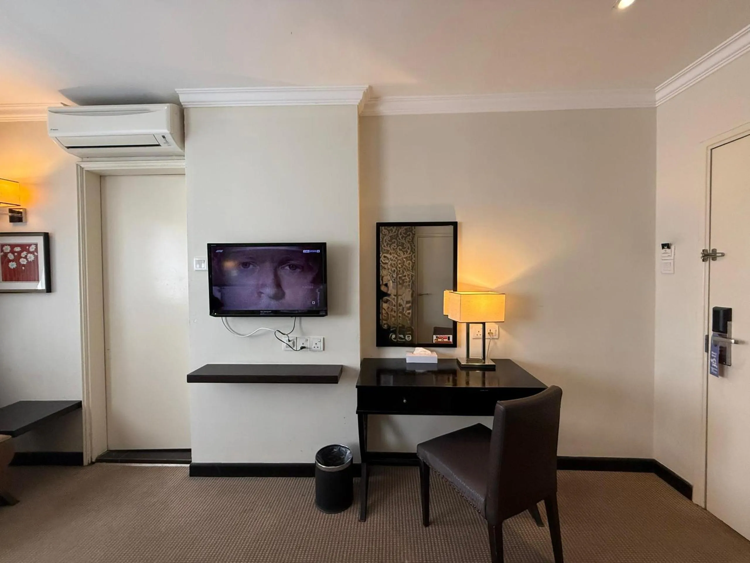 Bedroom in Merchant Hotel