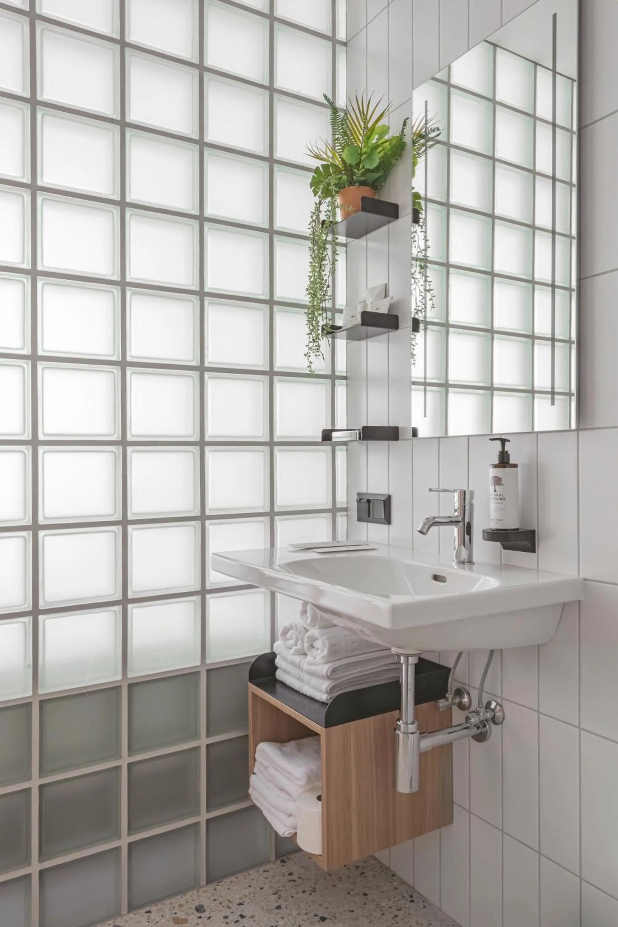 Bathroom in LAJOS Hotel