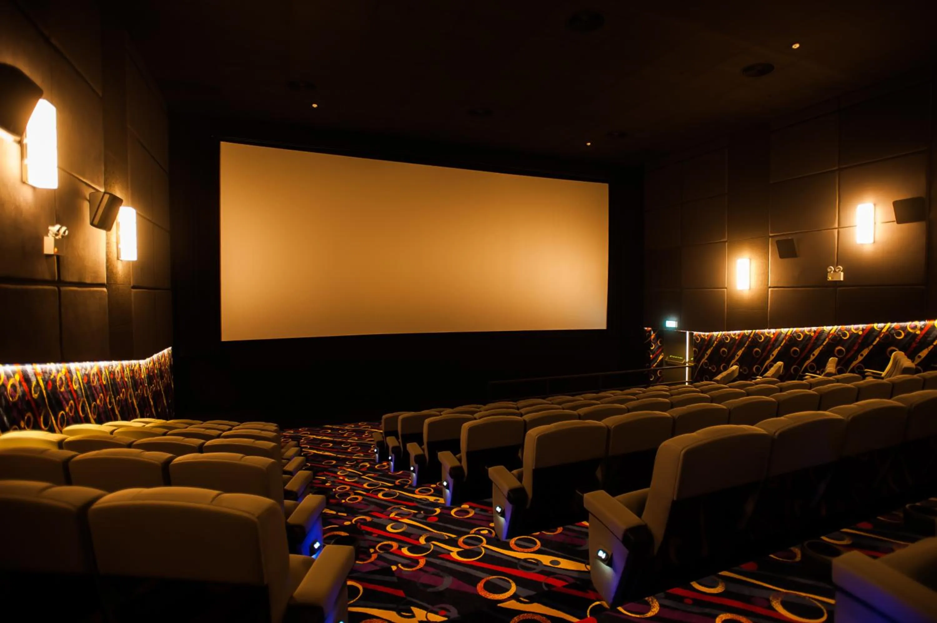 Evening entertainment in Garden Sentral Hotel