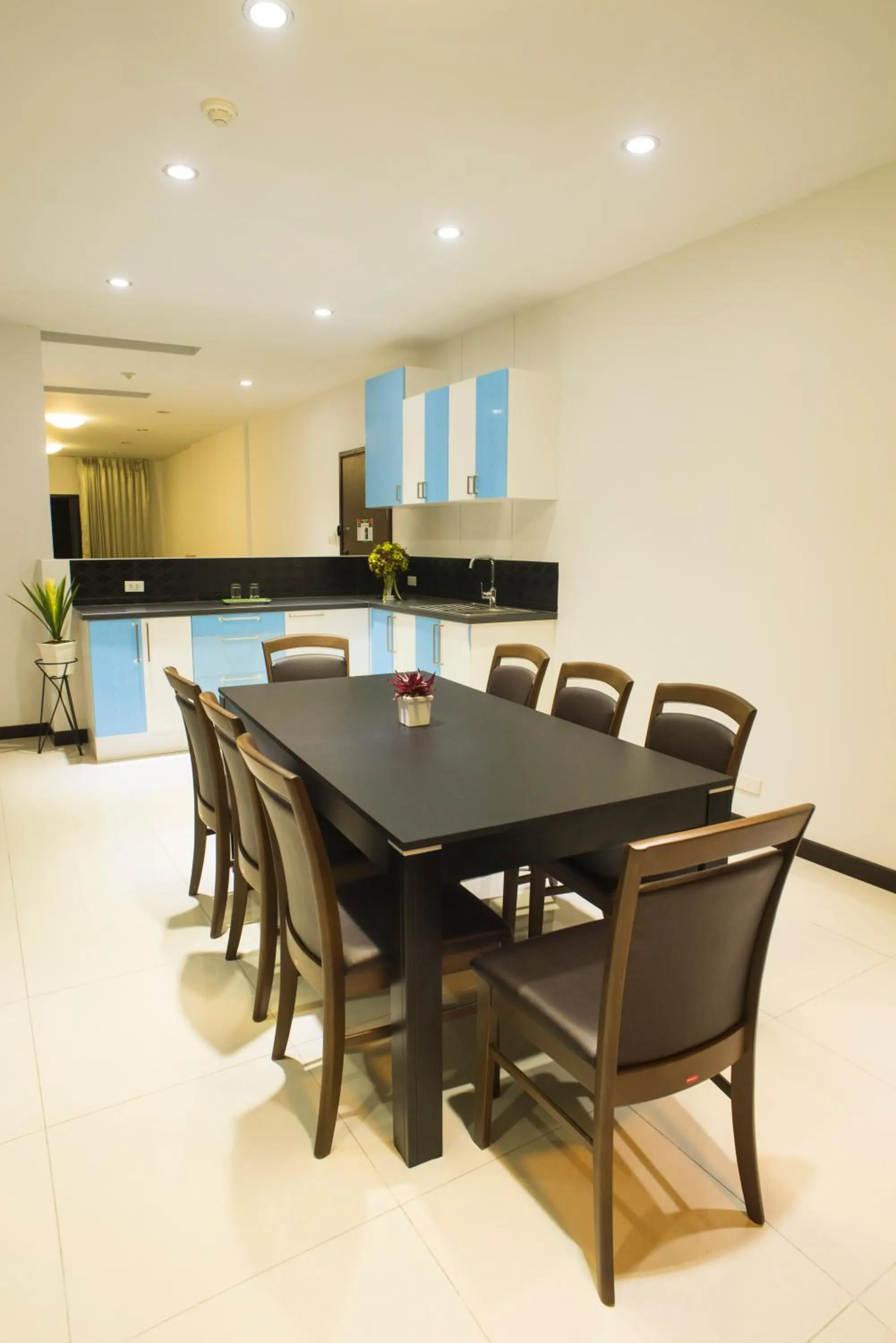 Dining area in Coco View Hotel