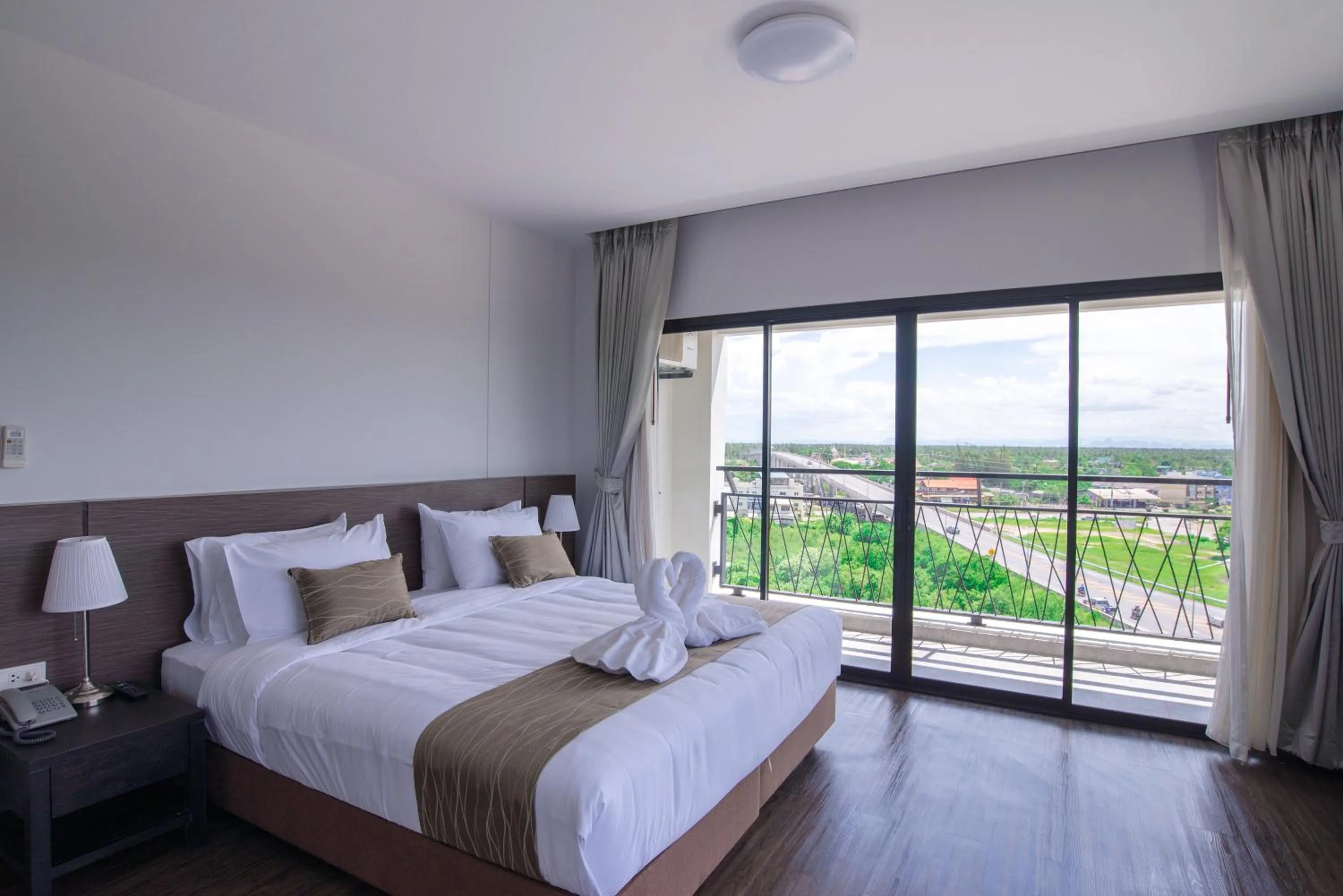 Photo of the whole room, Bed in Coco View Hotel