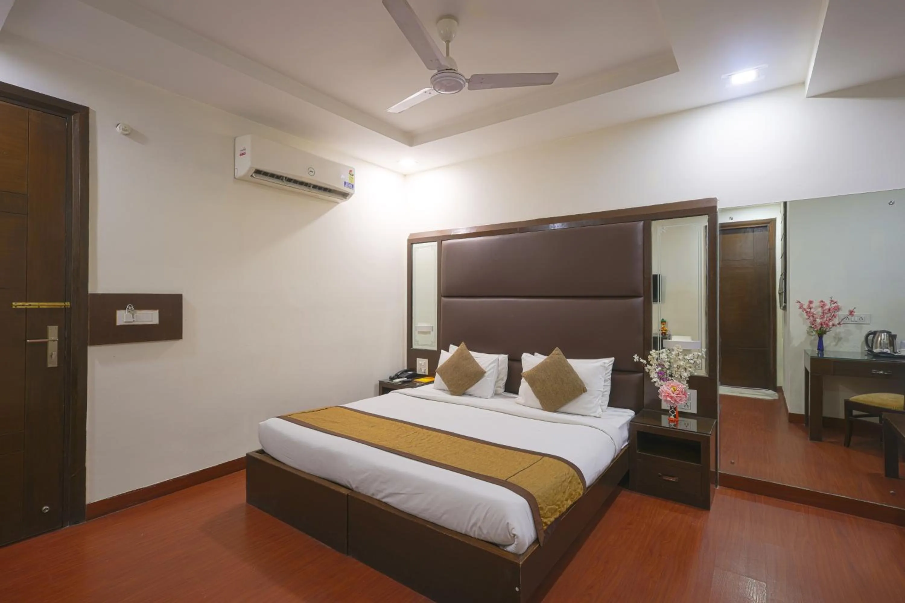 Bedroom, Bed in Hotel Haris MG Road Gurugram