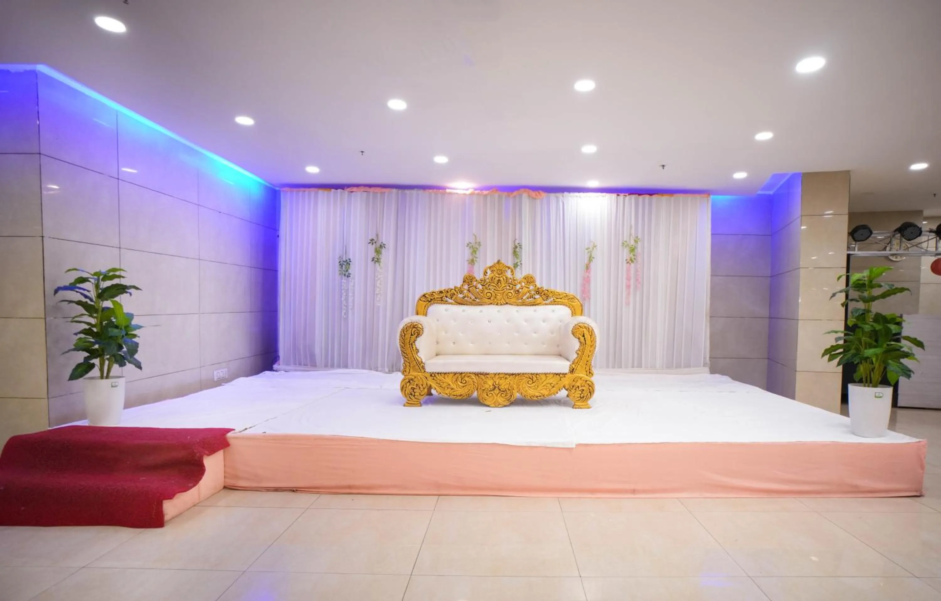 Banquet/Function facilities, Bed in Hotel Haris MG Road Gurugram