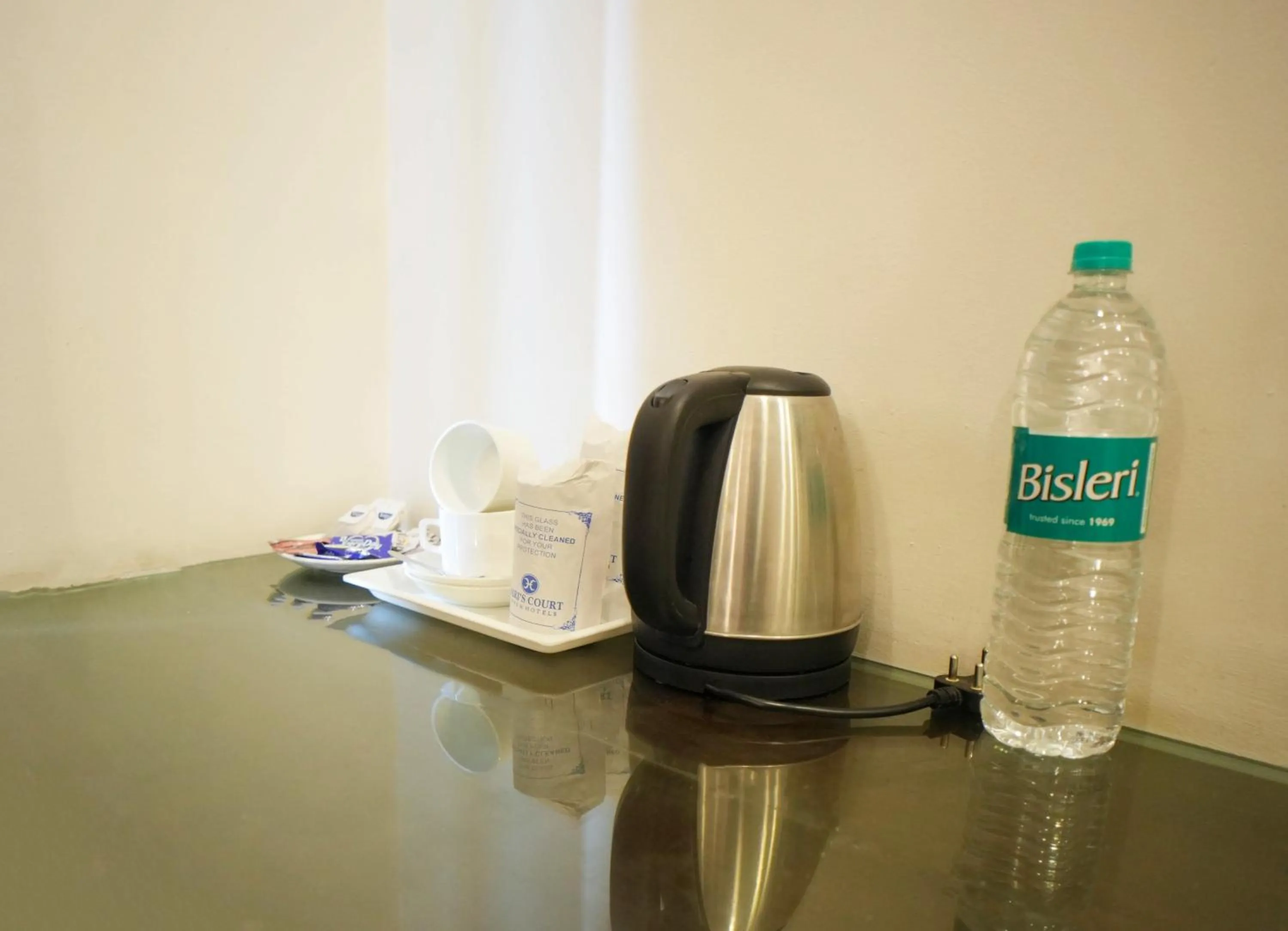 Coffee/tea facilities in Hotel Haris MG Road Gurugram