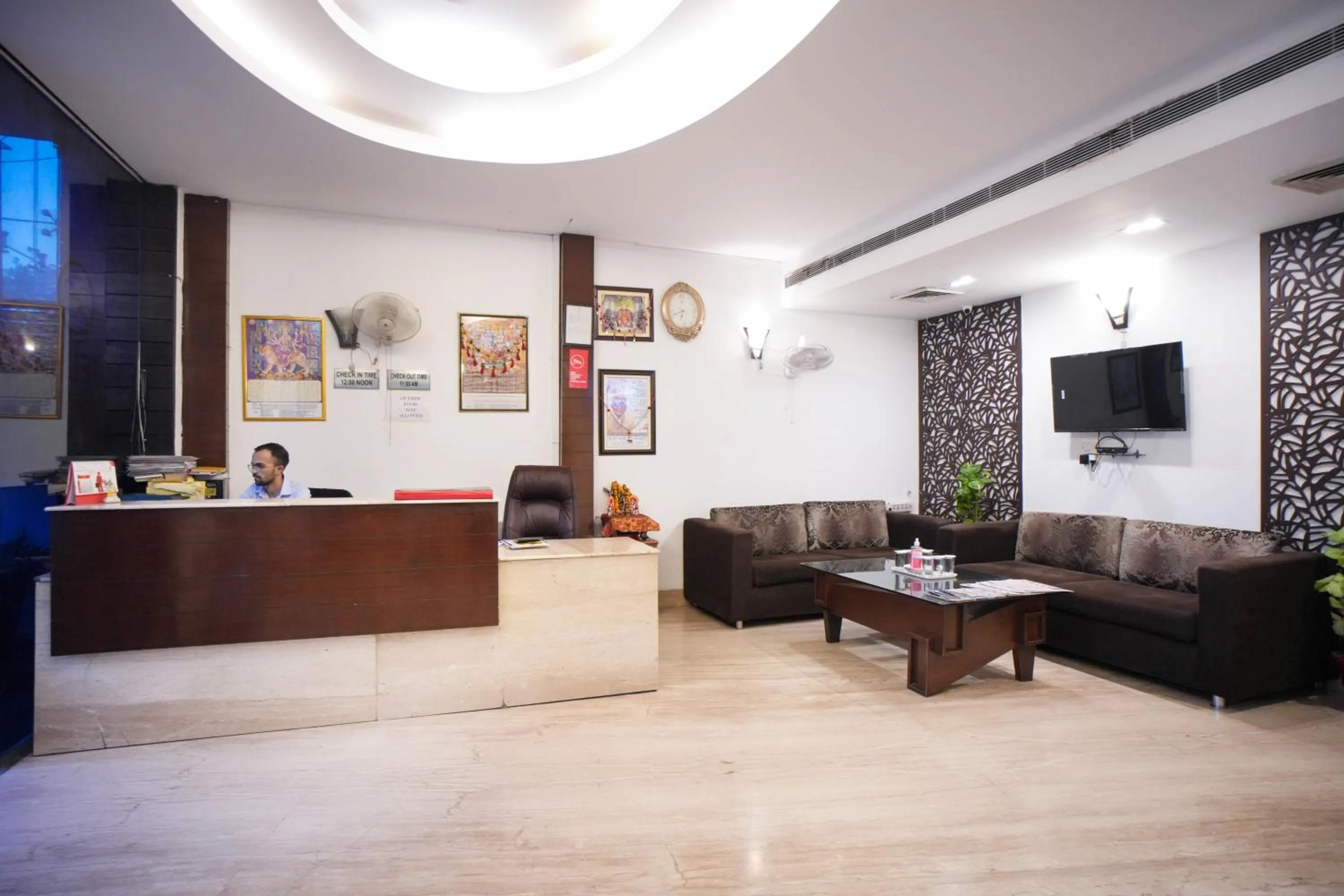 Lobby or reception in Hotel Haris MG Road Gurugram