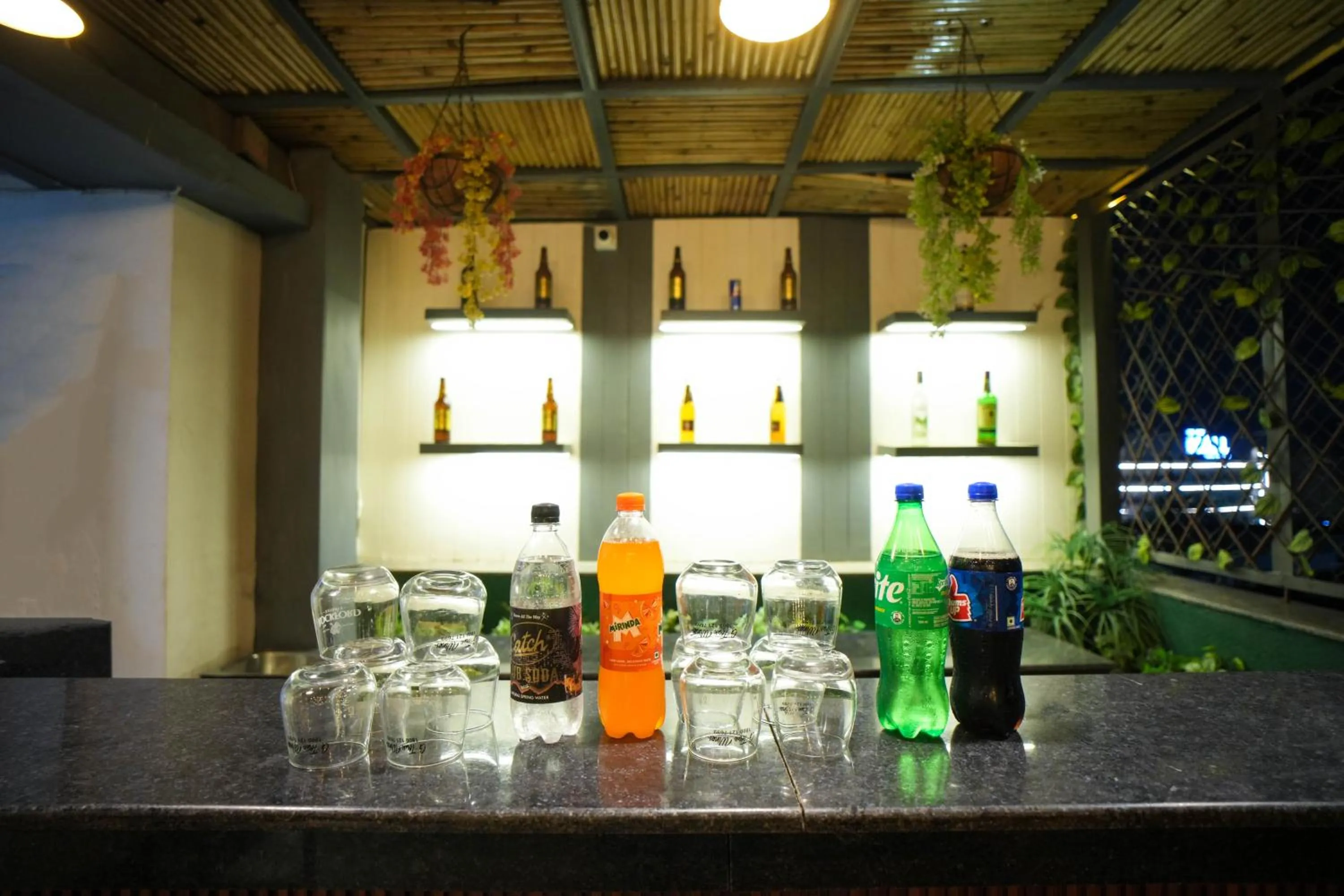 Restaurant/places to eat in Hotel Haris MG Road Gurugram