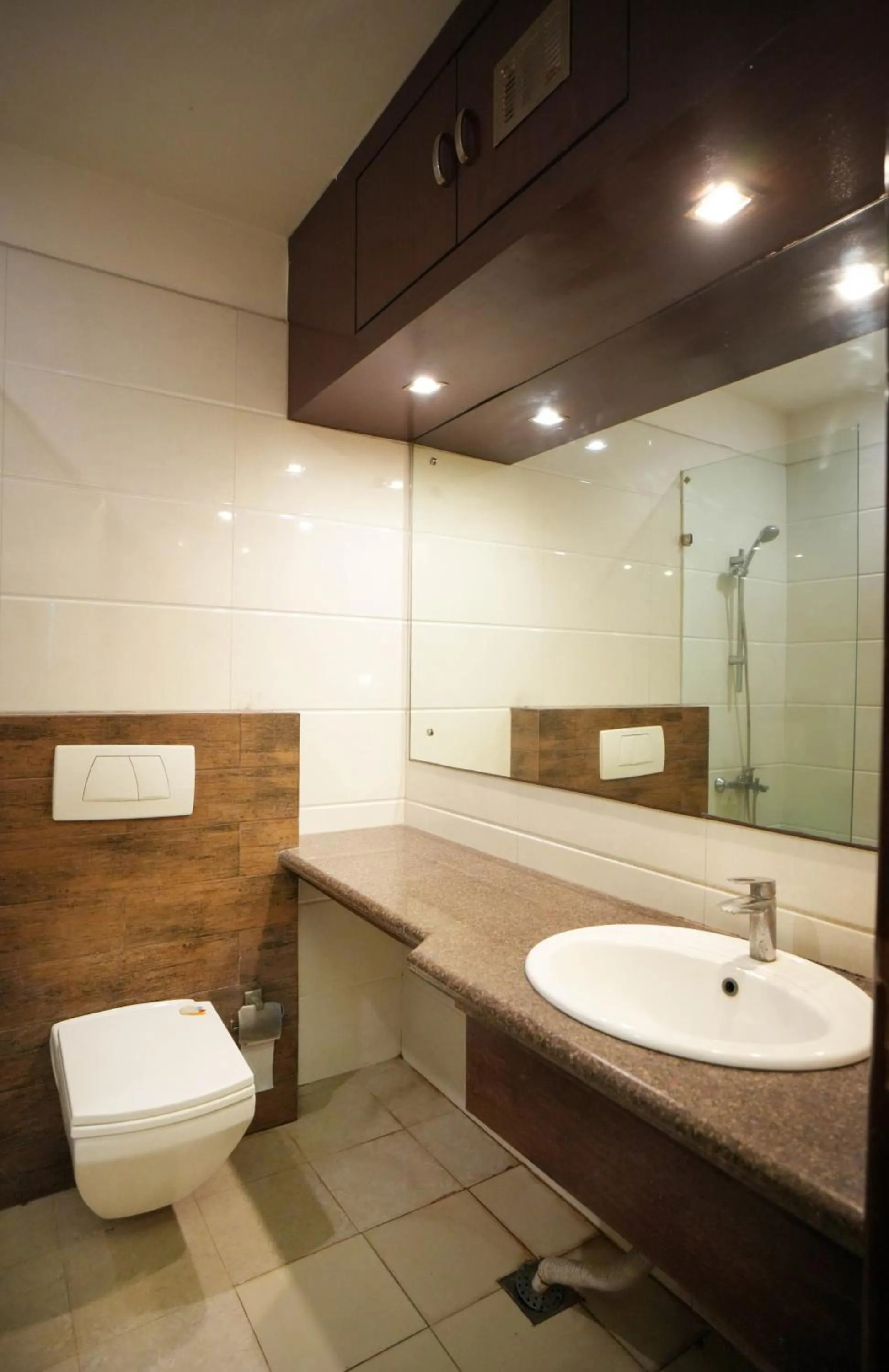 Bathroom in Hotel Haris MG Road Gurugram