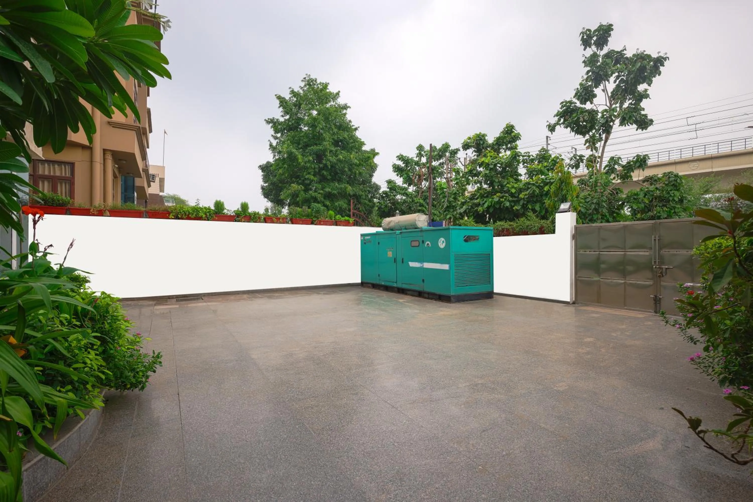 Parking in Hotel Haris MG Road Gurugram