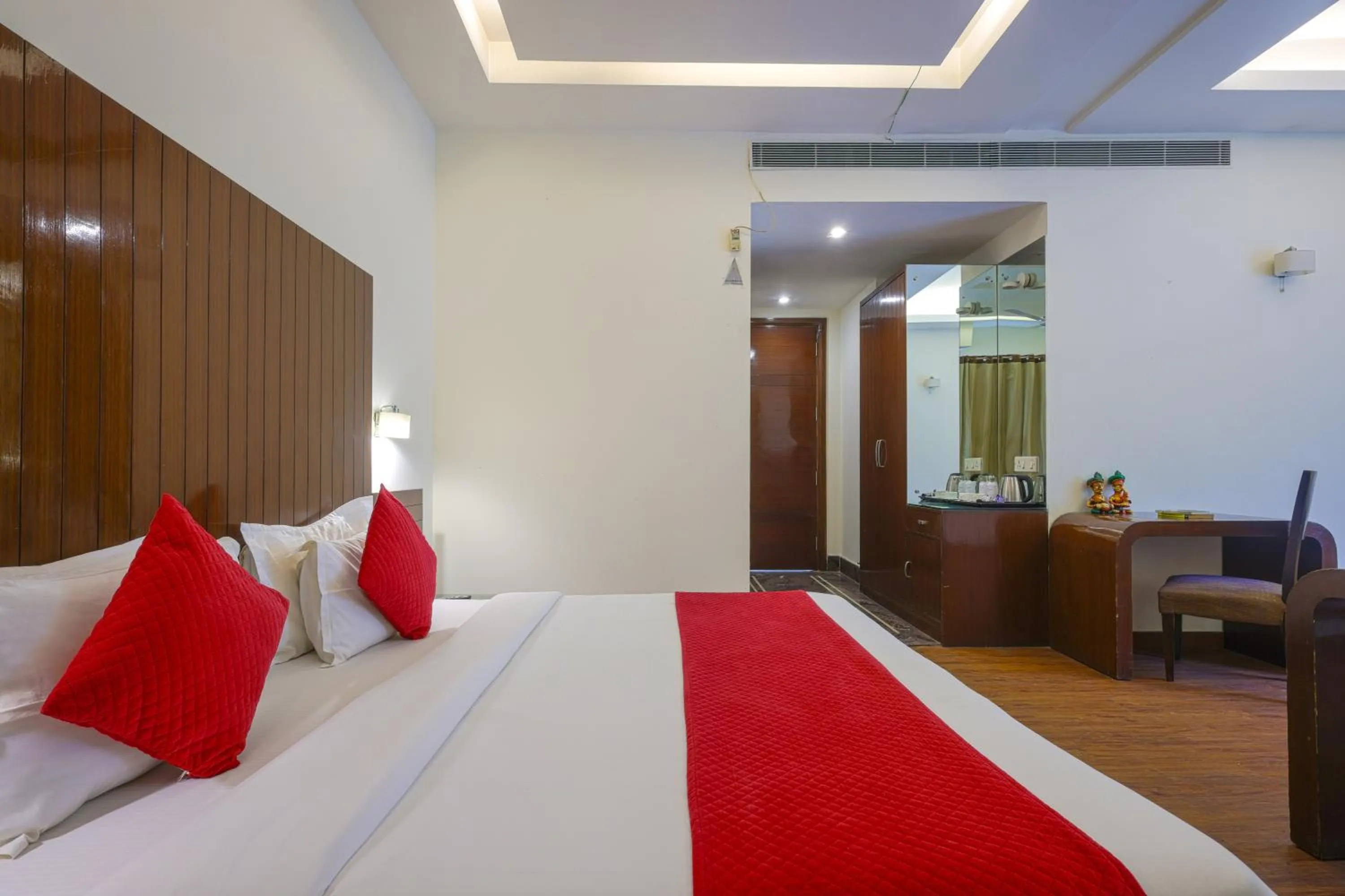 Bedroom, Bed in Hotel Haris MG Road Gurugram