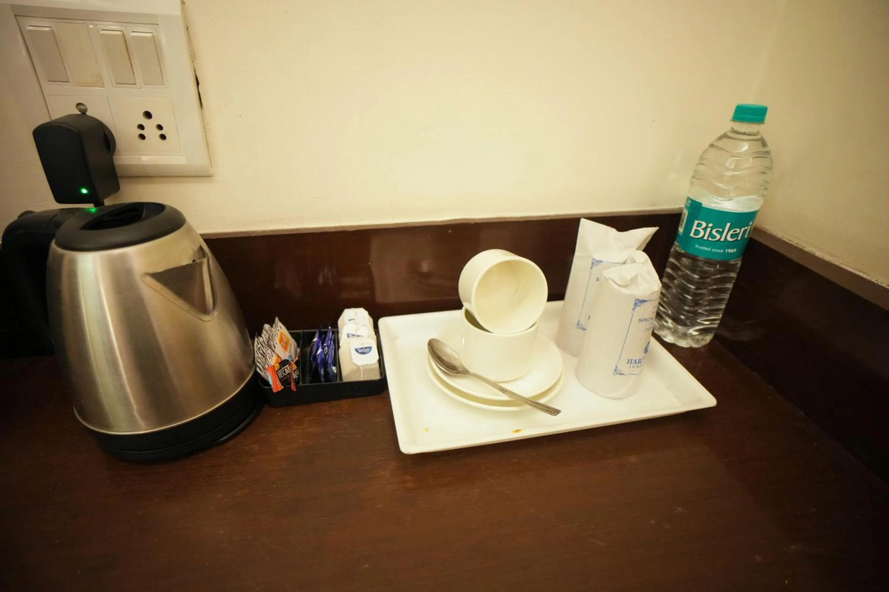 Coffee/tea facilities in Hotel Haris MG Road Gurugram