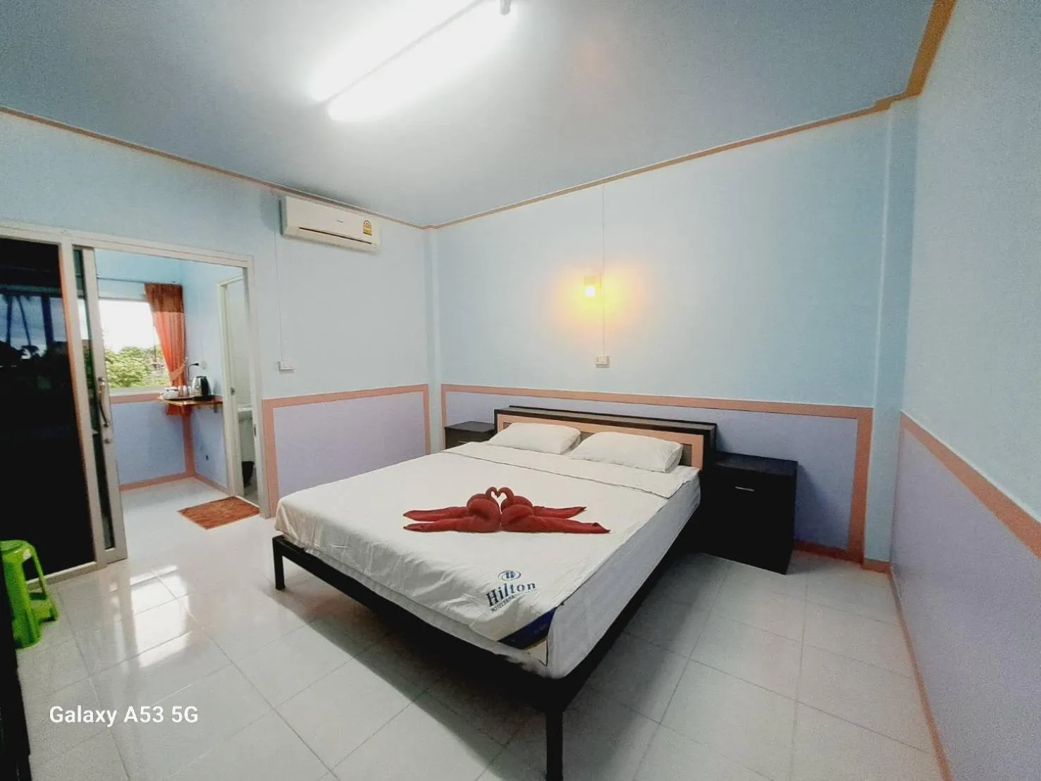 Bed in Peace Lanta Mansion