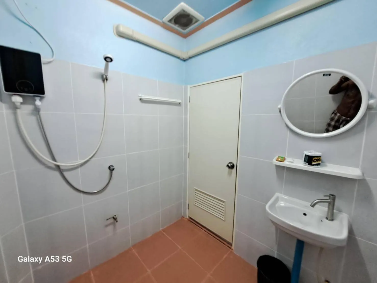 Shower in Peace Lanta Mansion