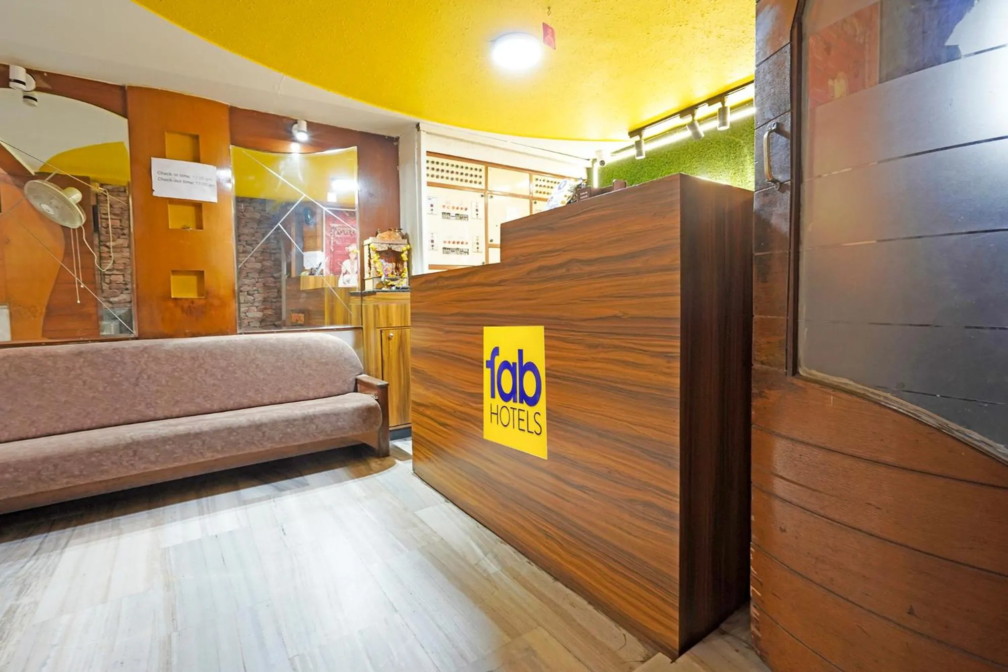 Lobby or reception in FabHotel Bridge