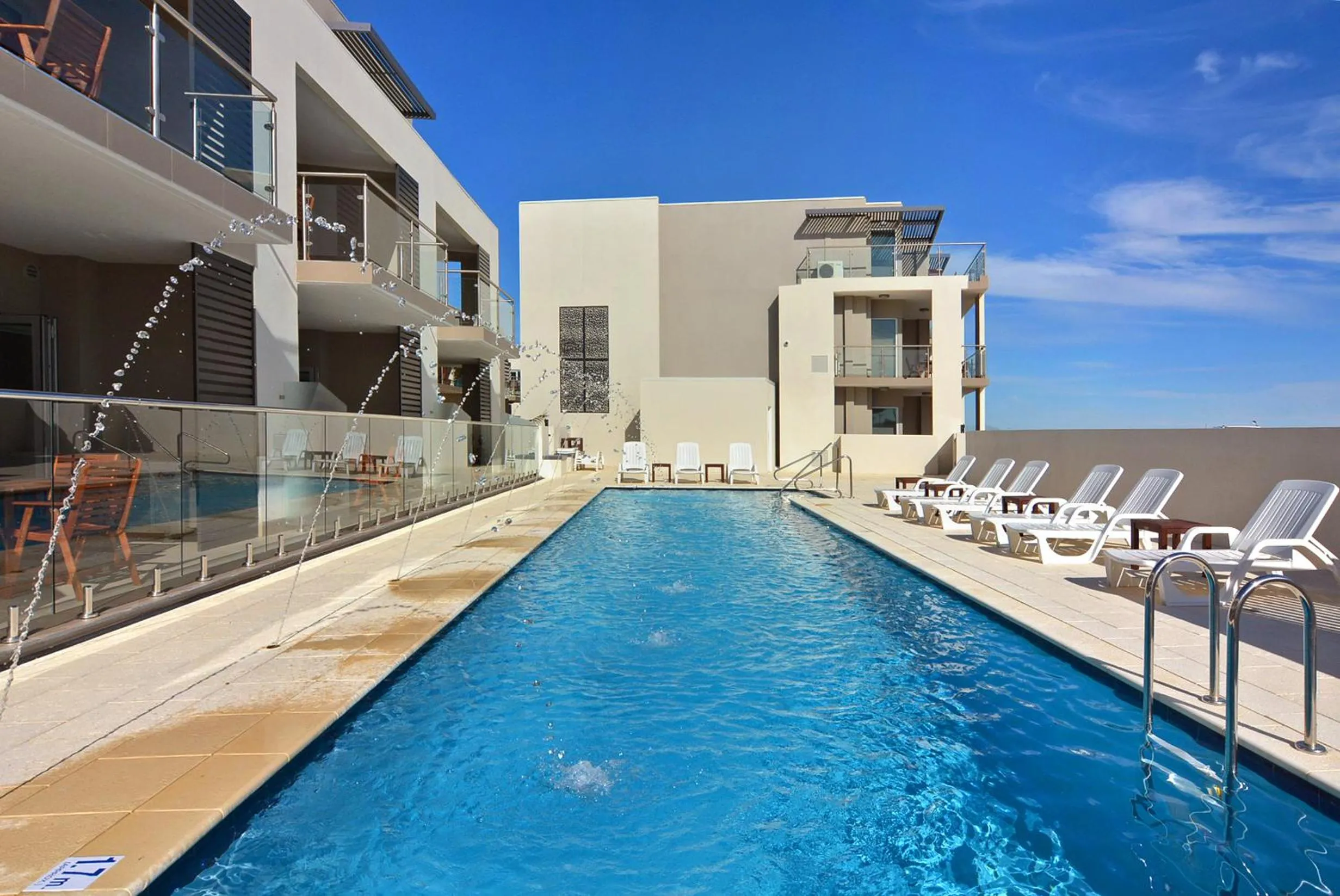 Swimming pool in Bunbury Seaview Apartments
