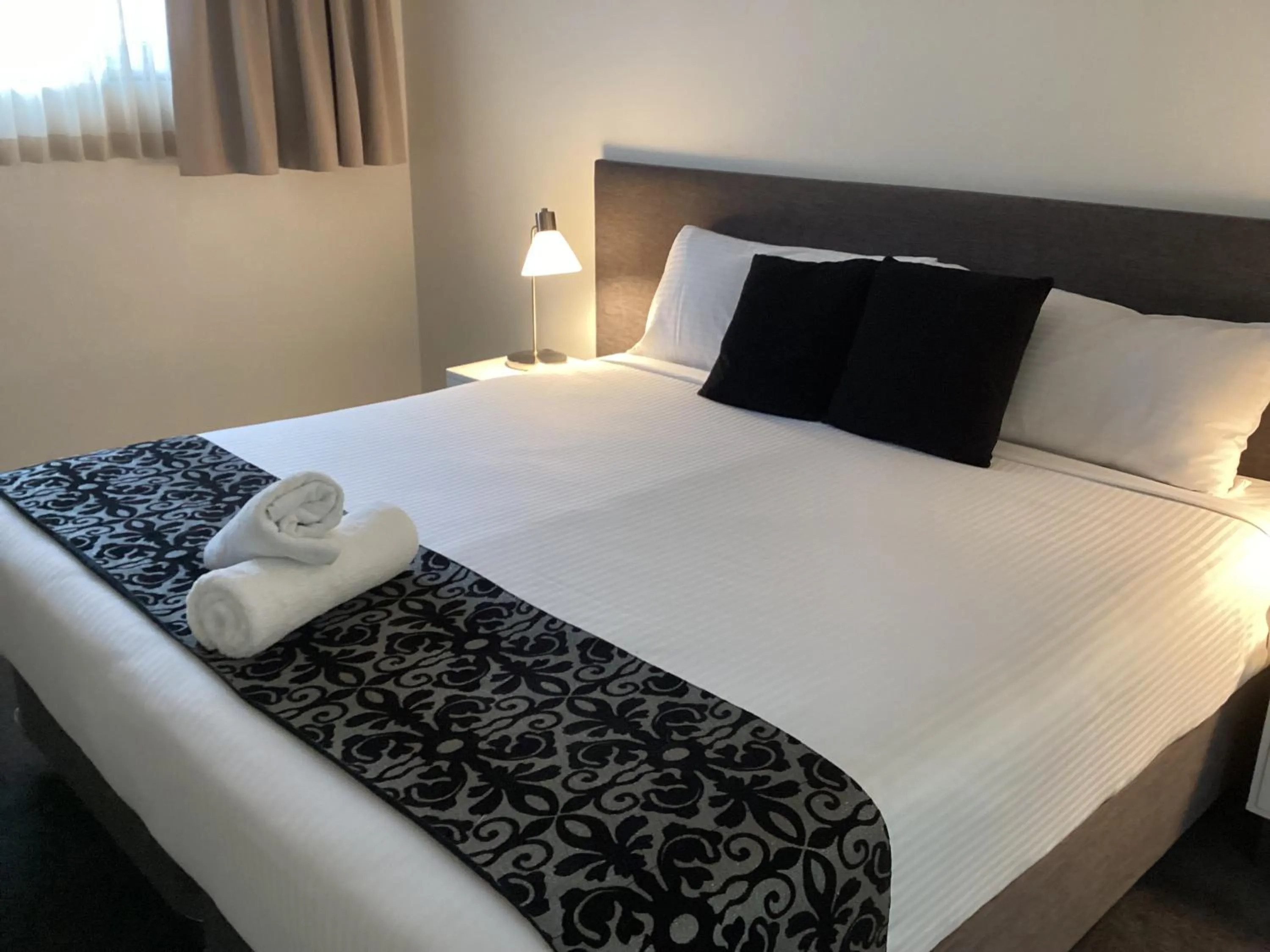 Bed in Bunbury Seaview Apartments