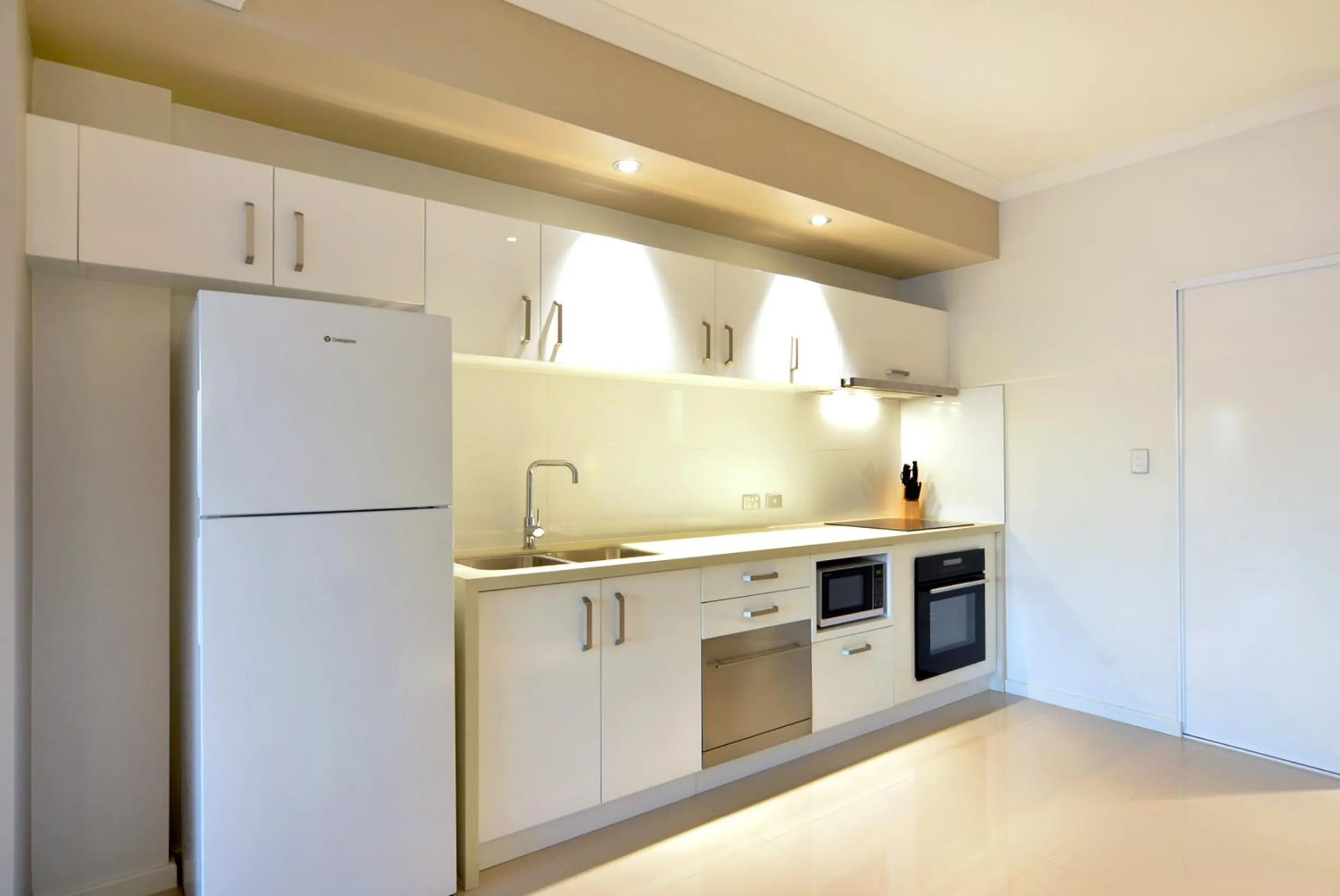 Kitchen or kitchenette in Bunbury Seaview Apartments