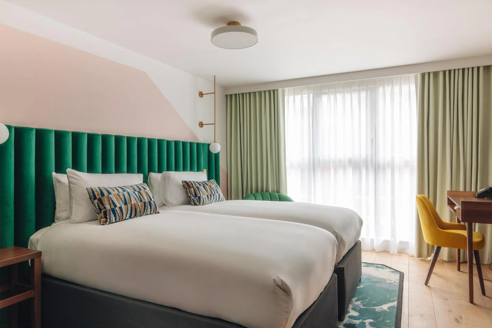 Photo of the whole room, Bed in Hotel Indigo London Clerkenwell by IHG