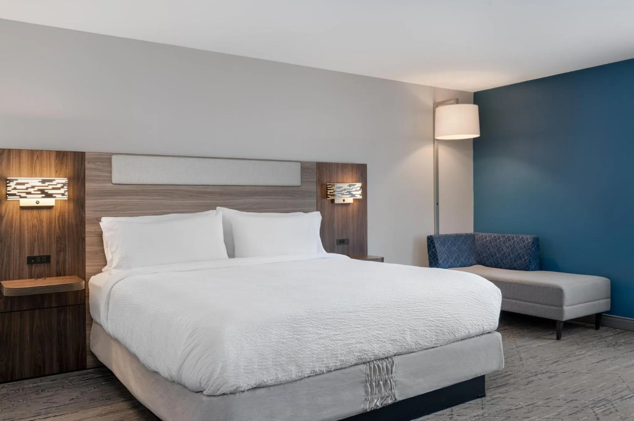 Photo of the whole room, Bed in Holiday Inn Express & Suites Westfield - Indianapolis by IHG