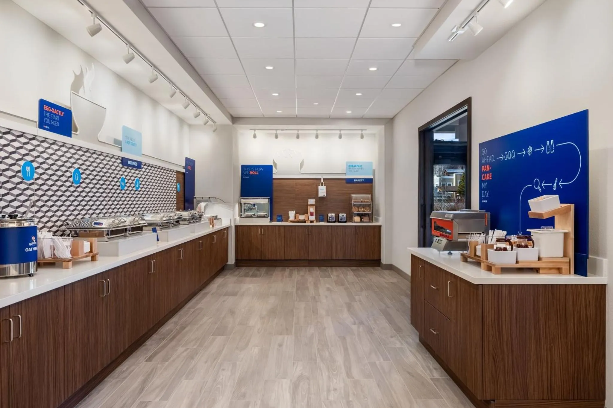 Breakfast in Holiday Inn Express & Suites Steamboat Springs by IHG