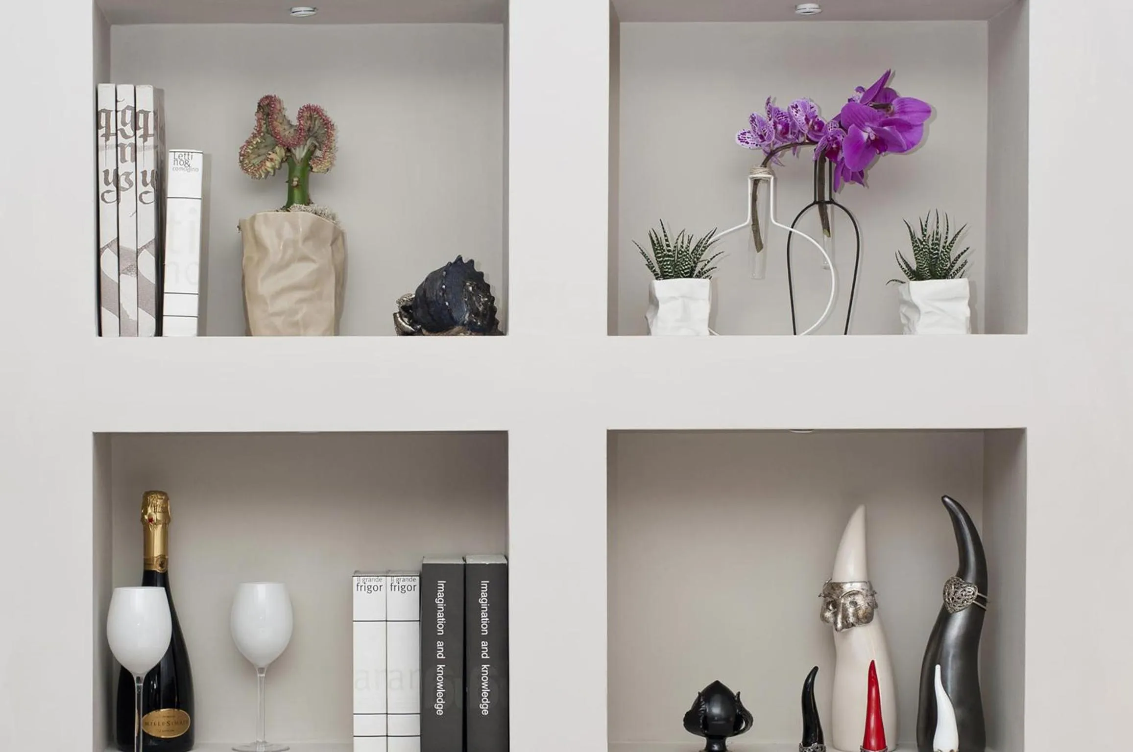 Decorative detail in Terrazza Marco Antonio Luxury Suite