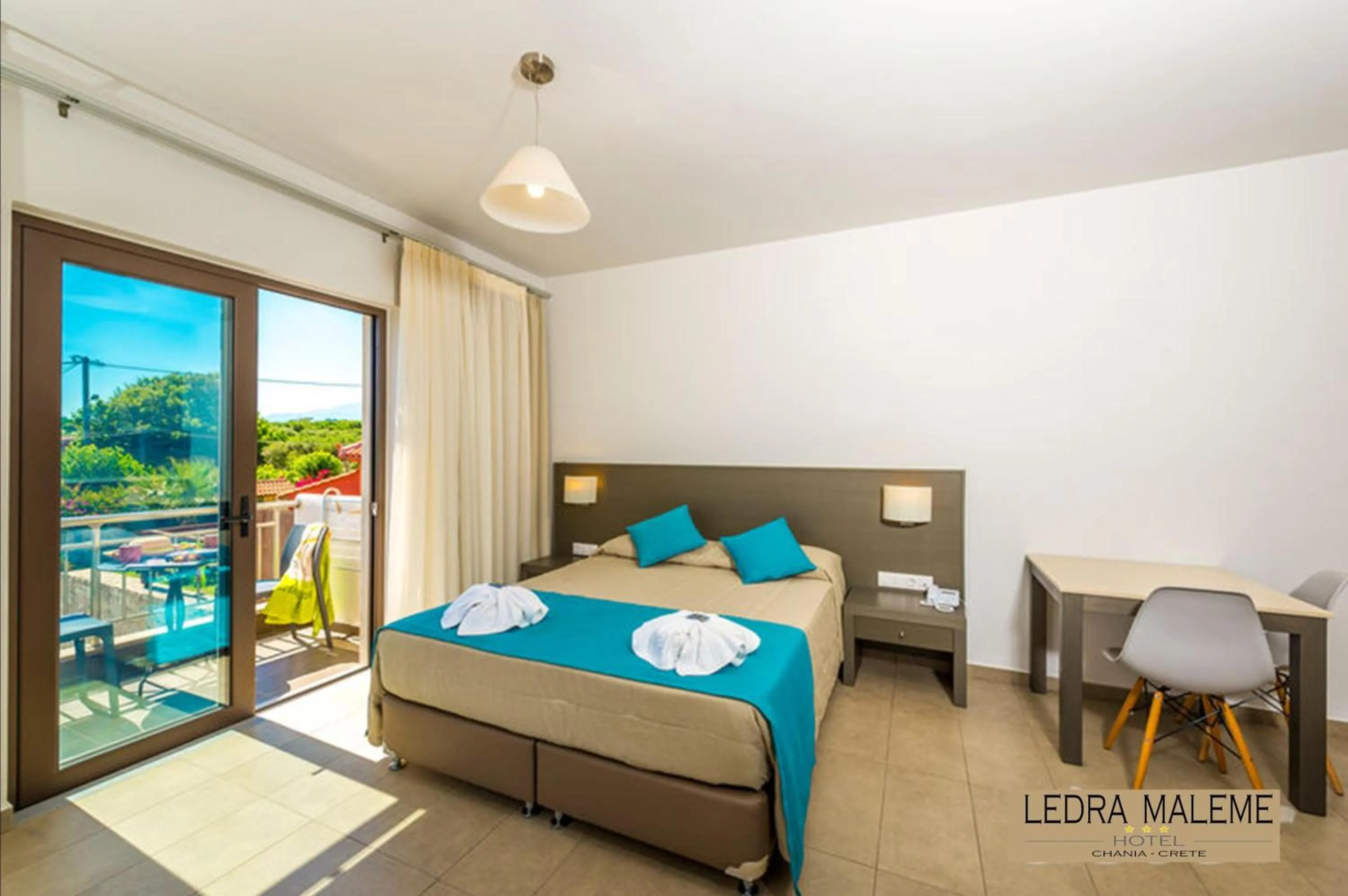 Bed in Ledra Maleme Hotel