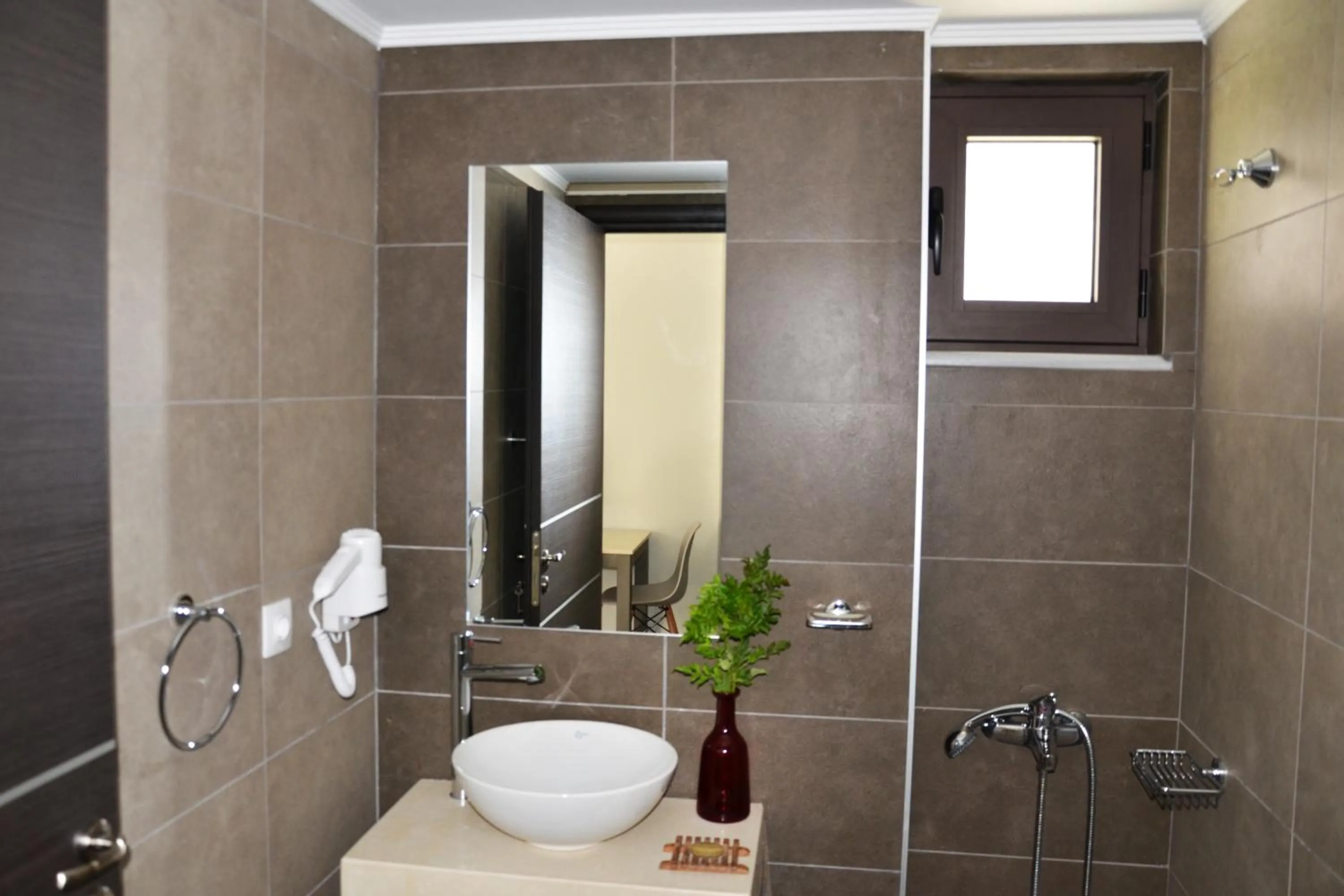 Shower in Ledra Maleme Hotel