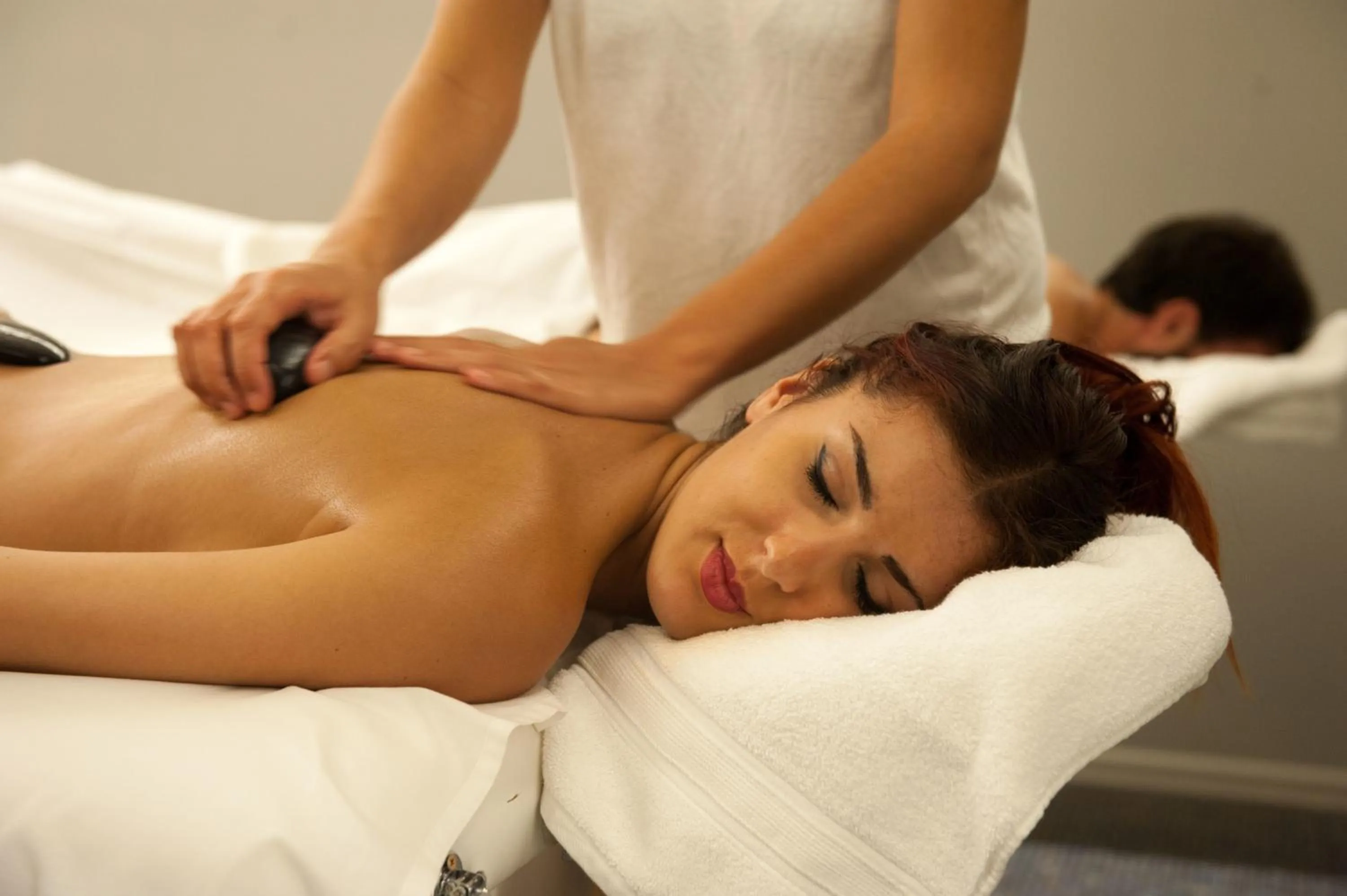 Massage in Chateau Glili