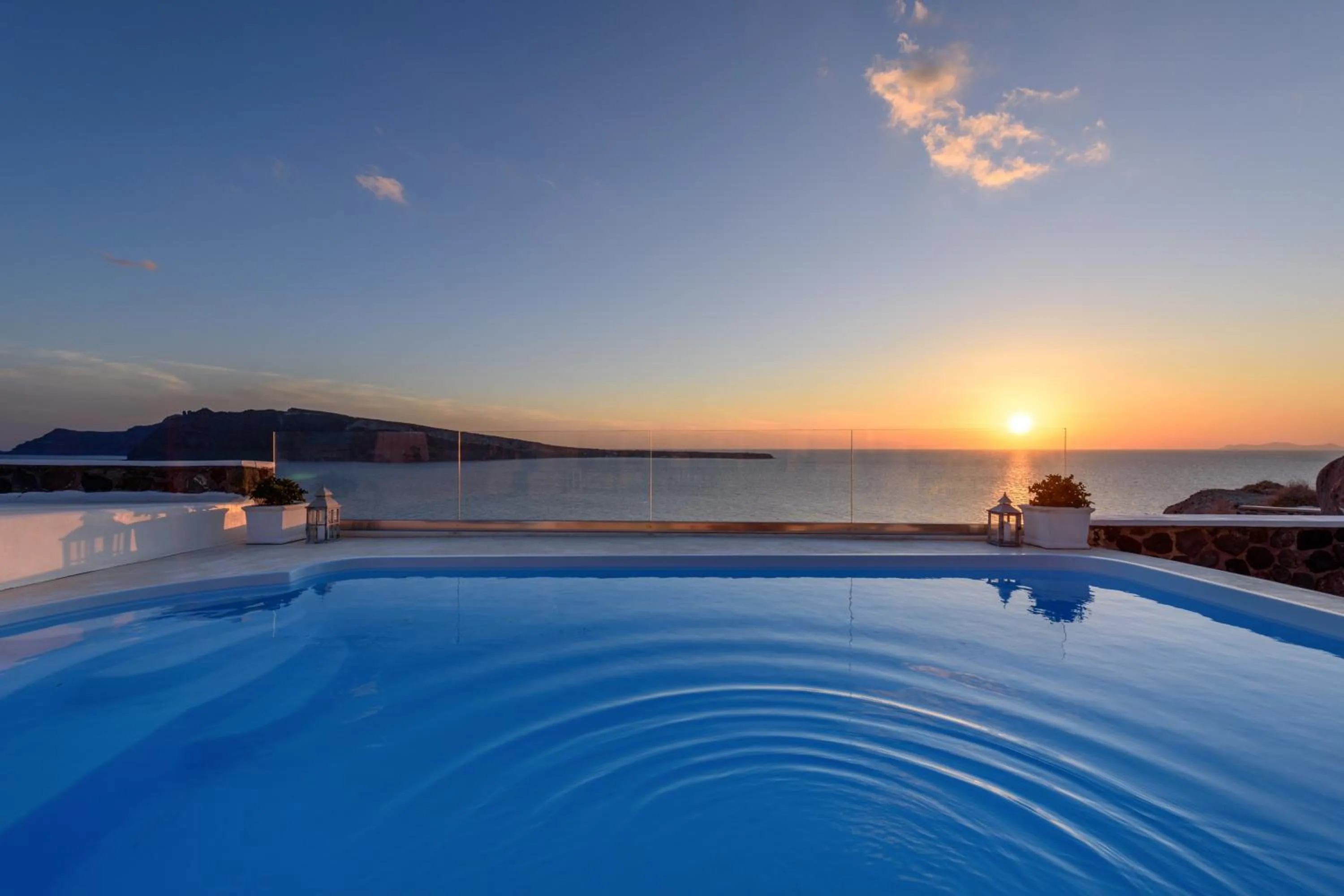 Swimming pool in Ode Villa Oia Caldera & Sunset View