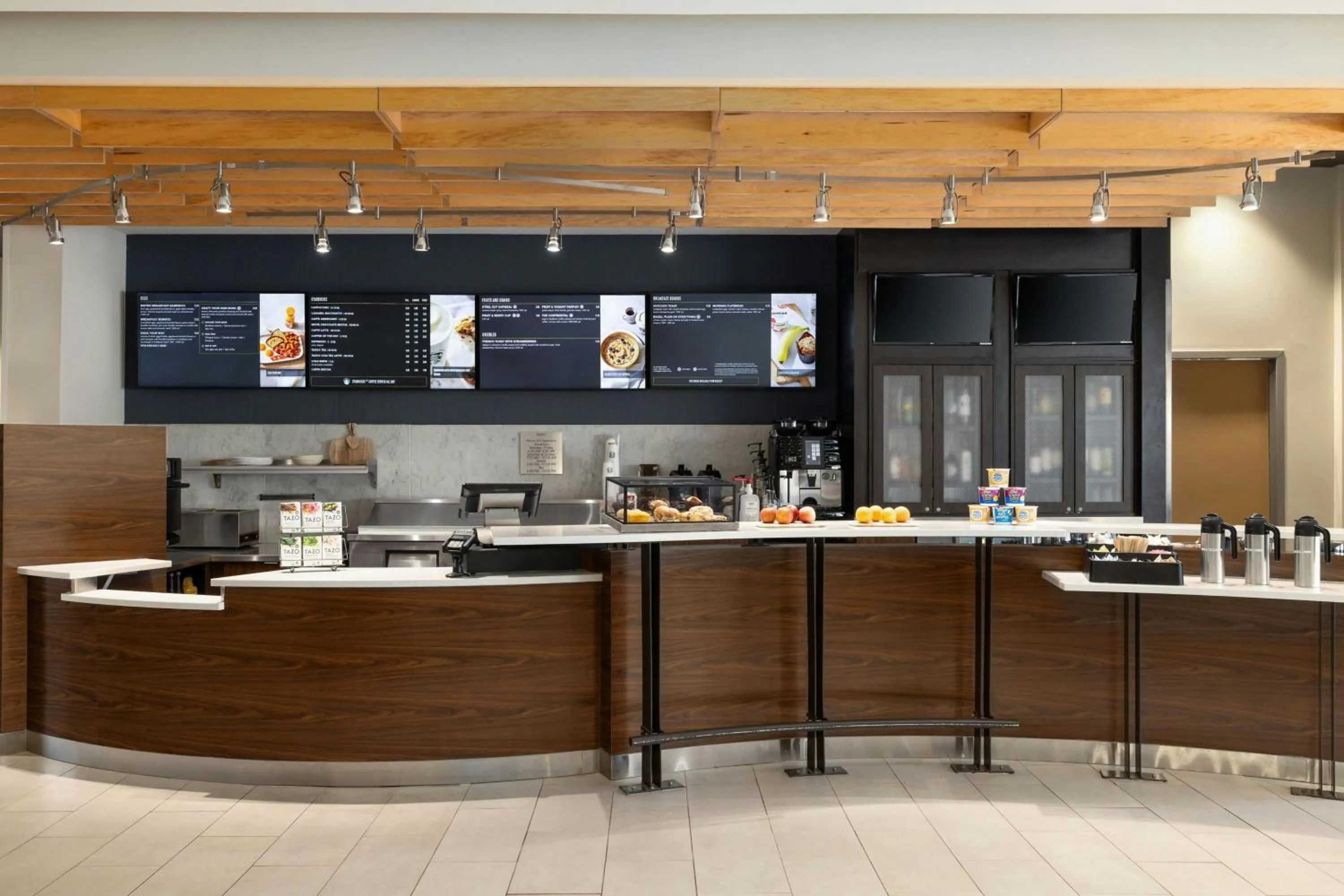 Lobby or reception in Courtyard by Marriott Starkville MSU at The Mill Conference Center