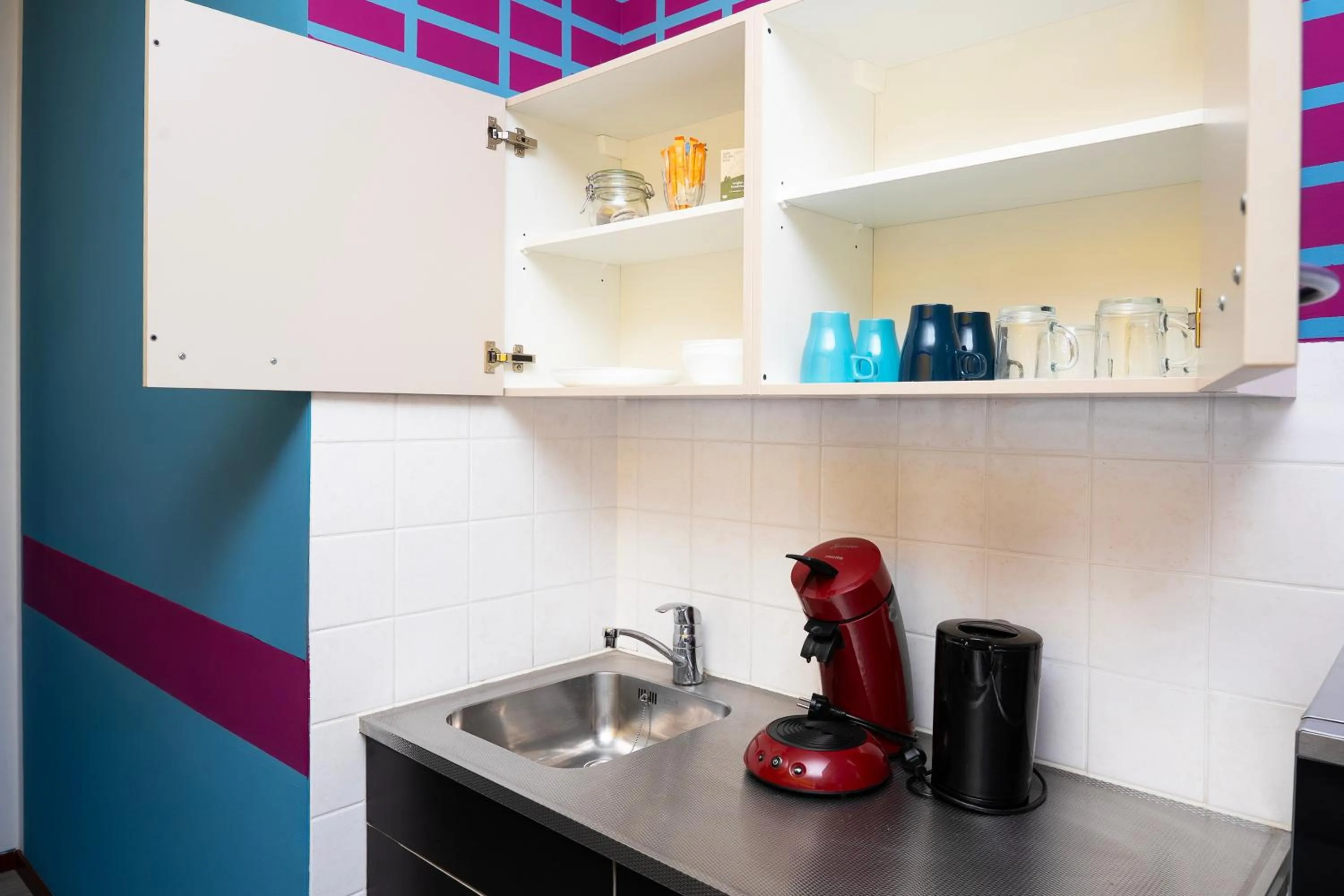 Kitchen or kitchenette in Amsterdam Teleport Hotel
