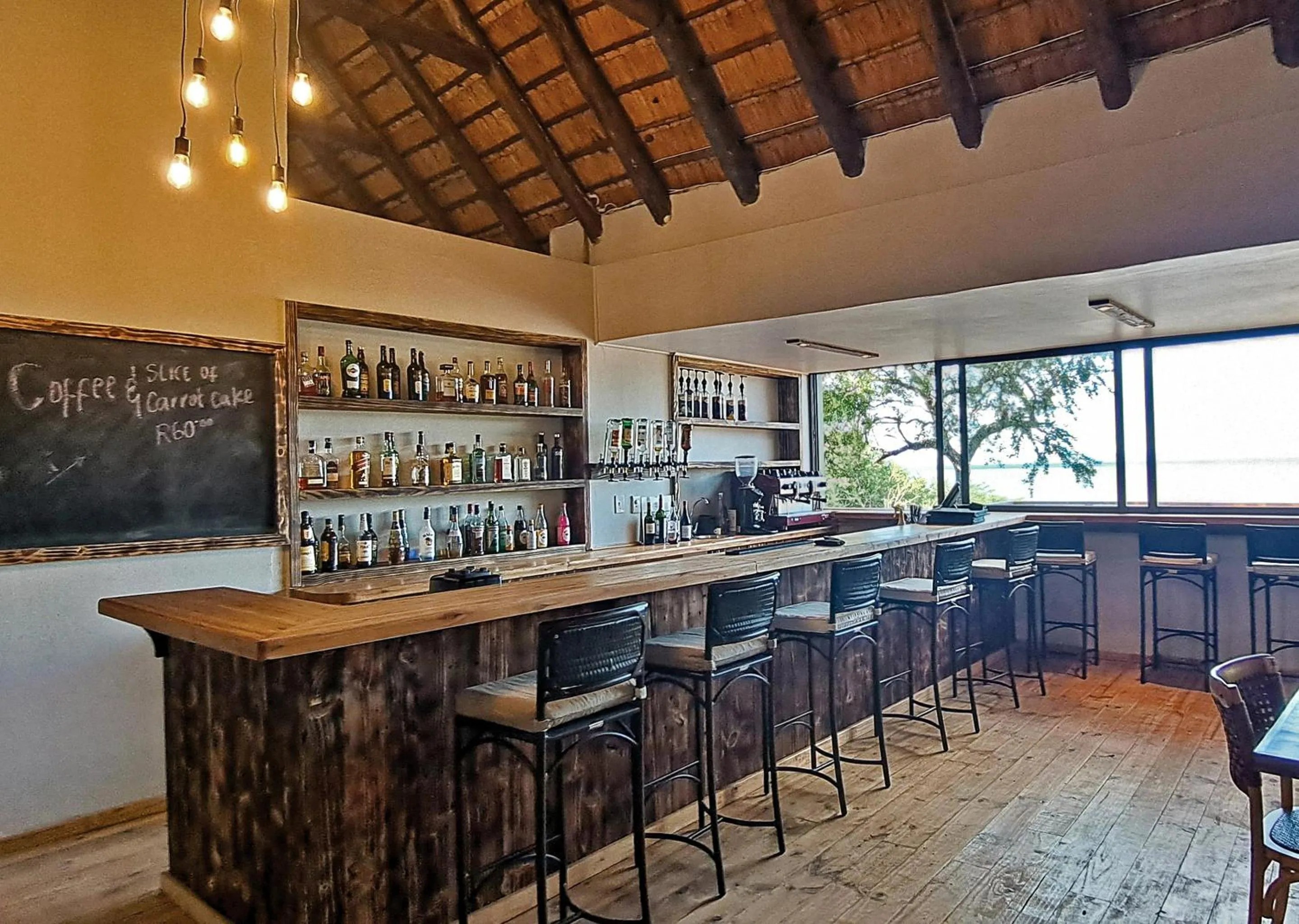 Restaurant/places to eat in Nibela Lake Lodge by Dream Resorts