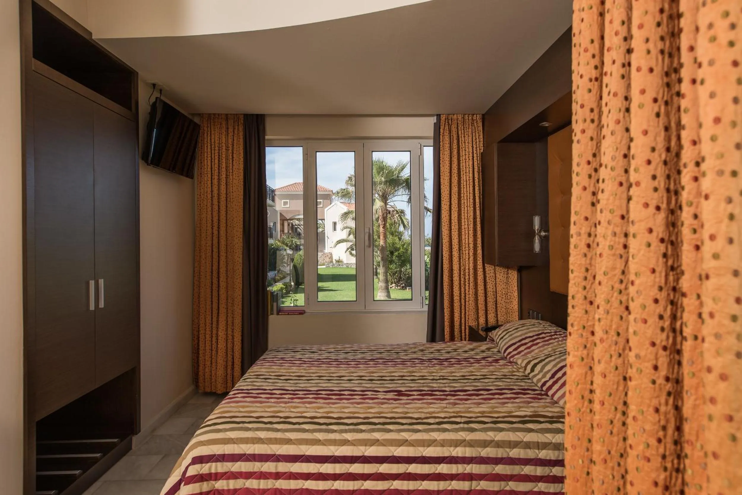 Photo of the whole room, Bed in Lito Beach Hotel