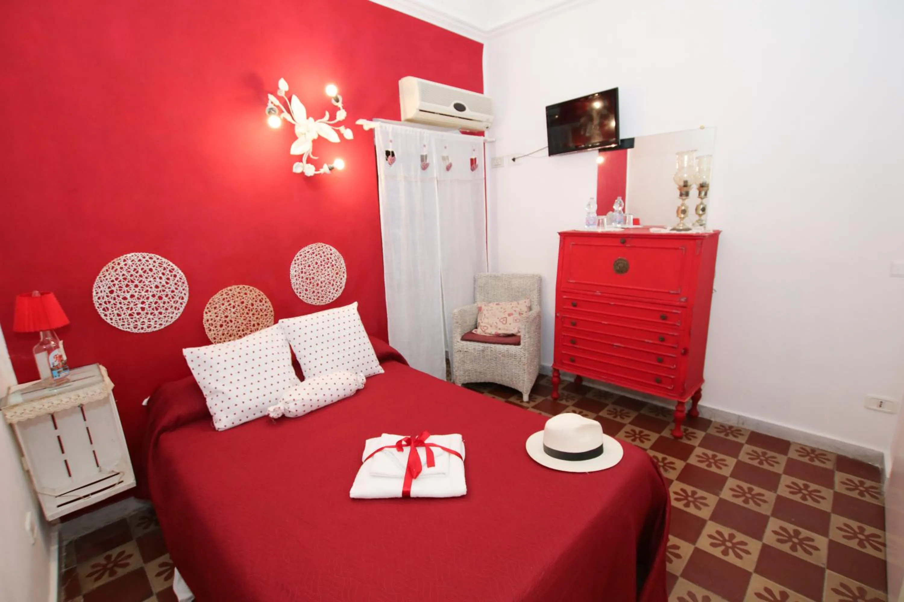 Photo of the whole room, Bed in La Zagara B&B