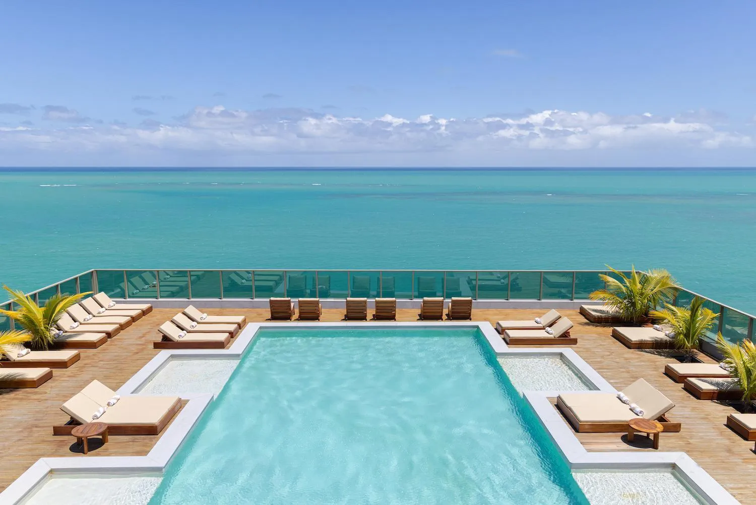 Day in Sais Beach Living Hotel