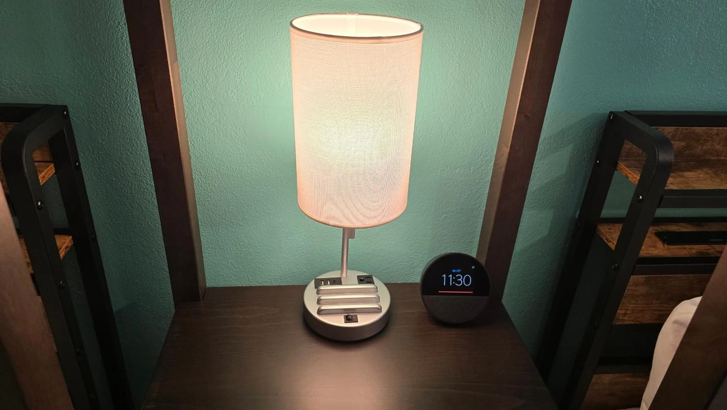 furniture in I Love Combate Rooms & Suites